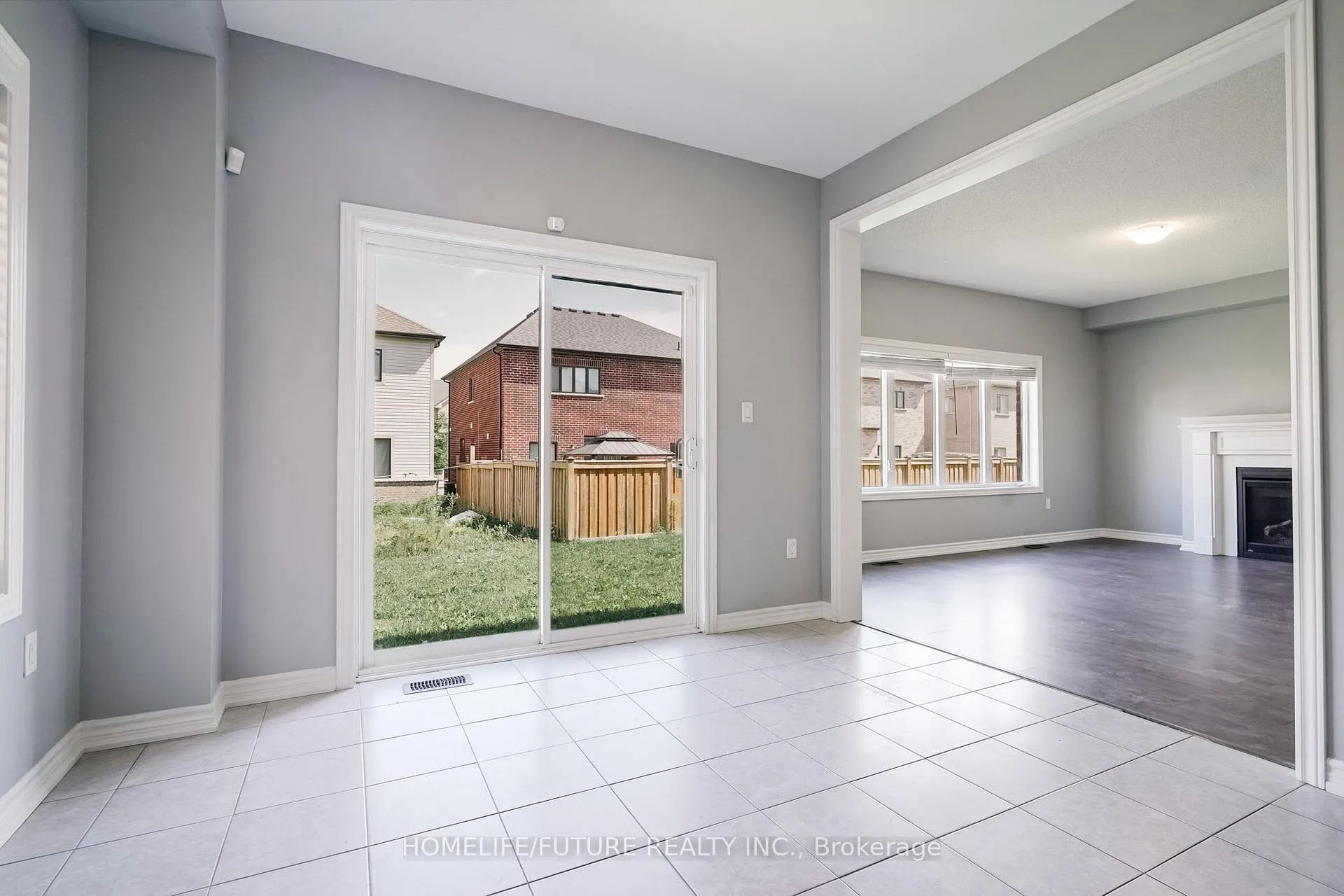 Photo 9 of 51 Arthur McLaughlin Street, Clarington, Bowmanville — HOMEH