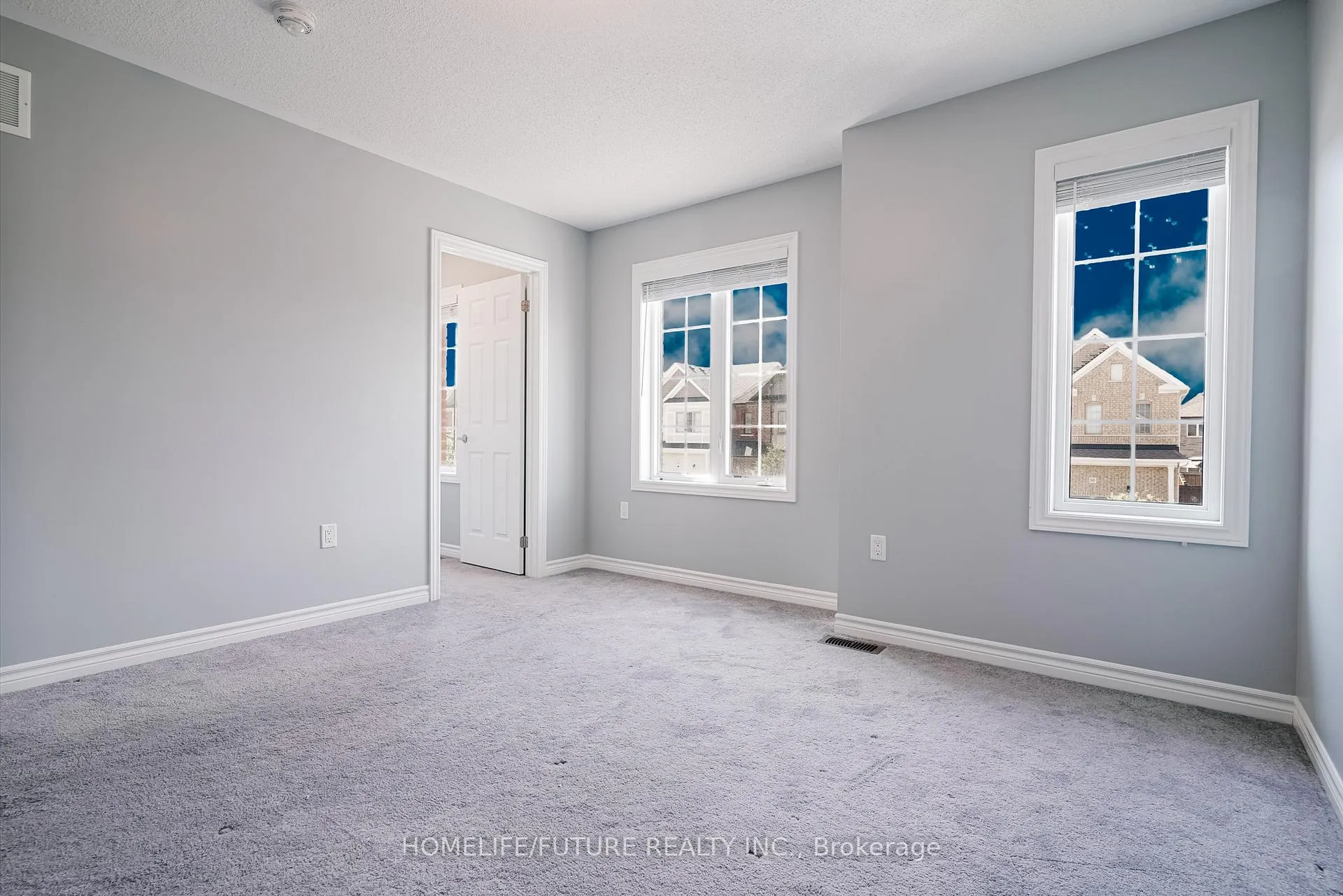 Photo 15 of 51 Arthur McLaughlin Street, Clarington, Bowmanville — HOMEH