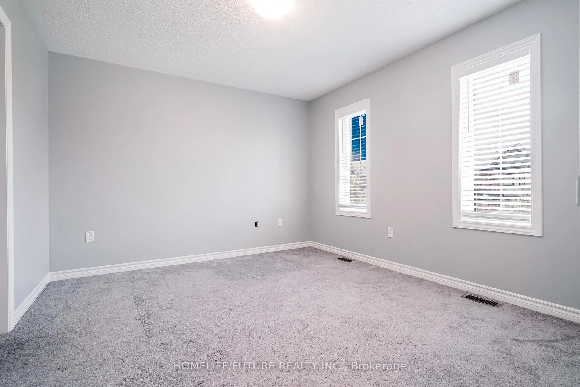 Photo 16 of 51 Arthur McLaughlin Street, Clarington, Bowmanville — HOMEH