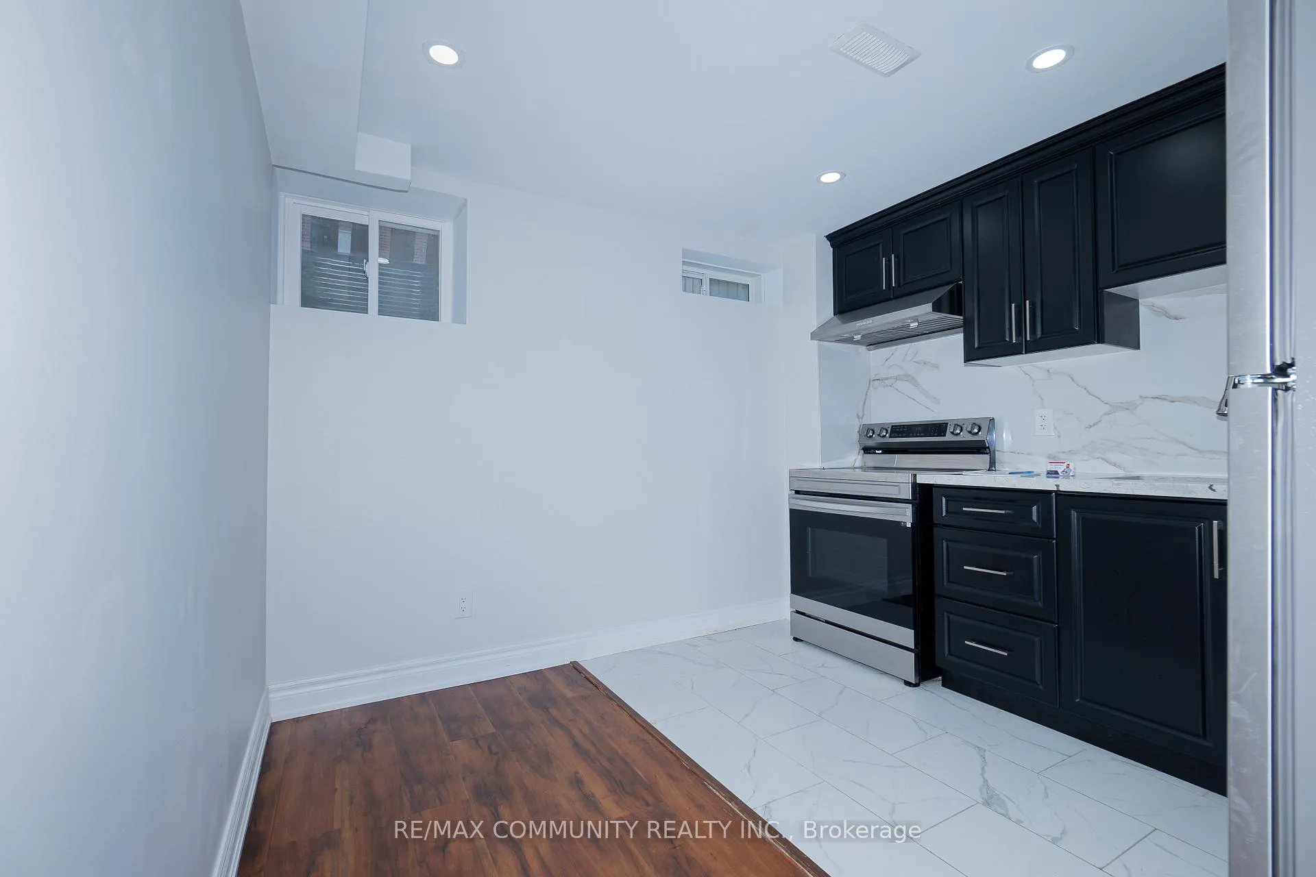 Photo 6 of 53 Cisco Drive, Whitby, Lynde Creek — HOMEH