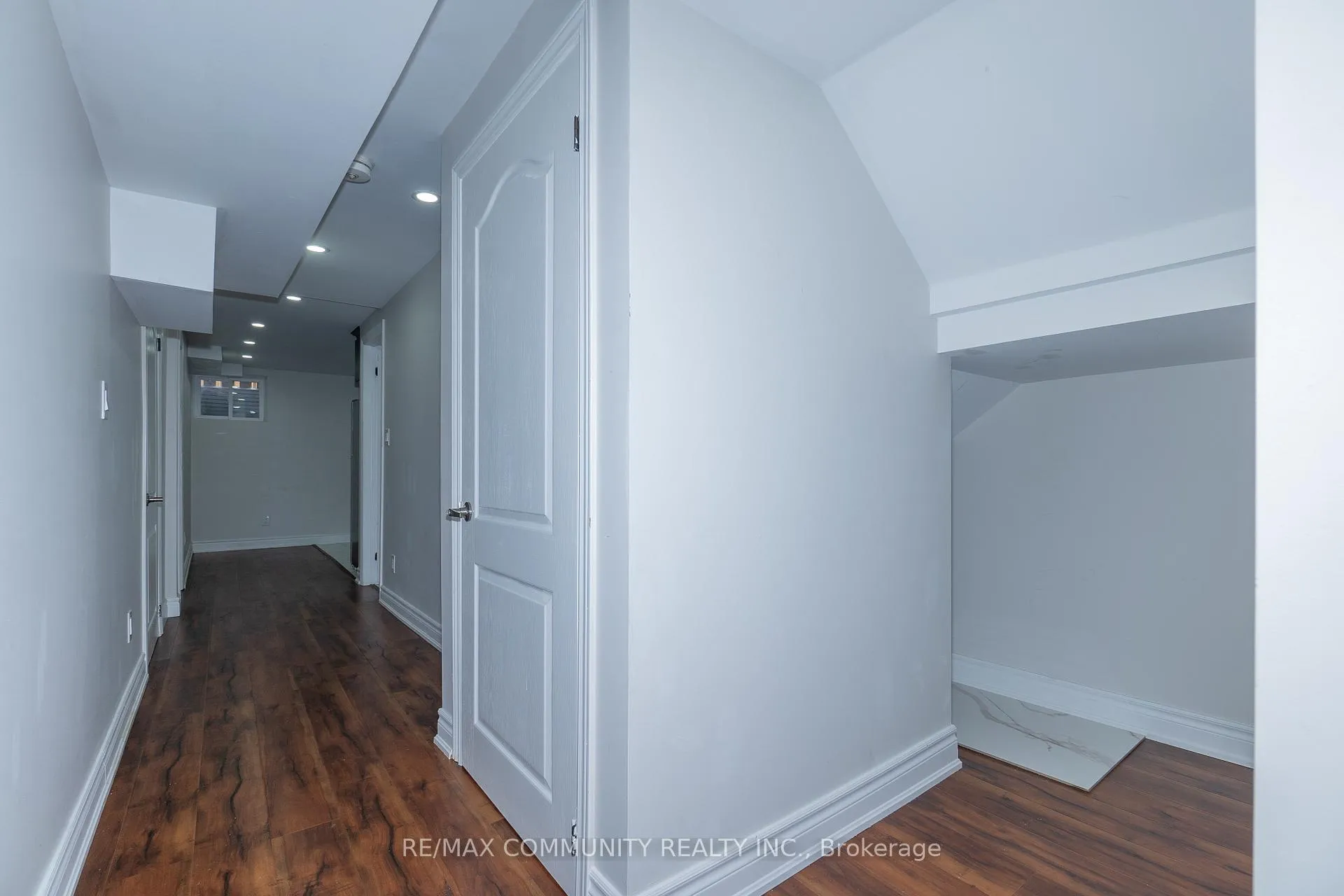 Photo 8 of 53 Cisco Drive, Whitby, Lynde Creek — HOMEH