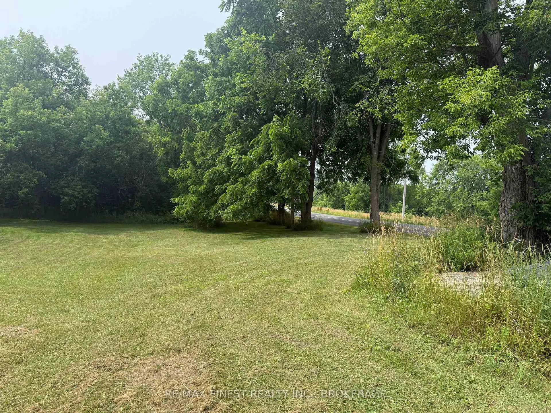 Photo 5 of 2712 Quabbin Road, Kingston, City North of 401 — HOMEH