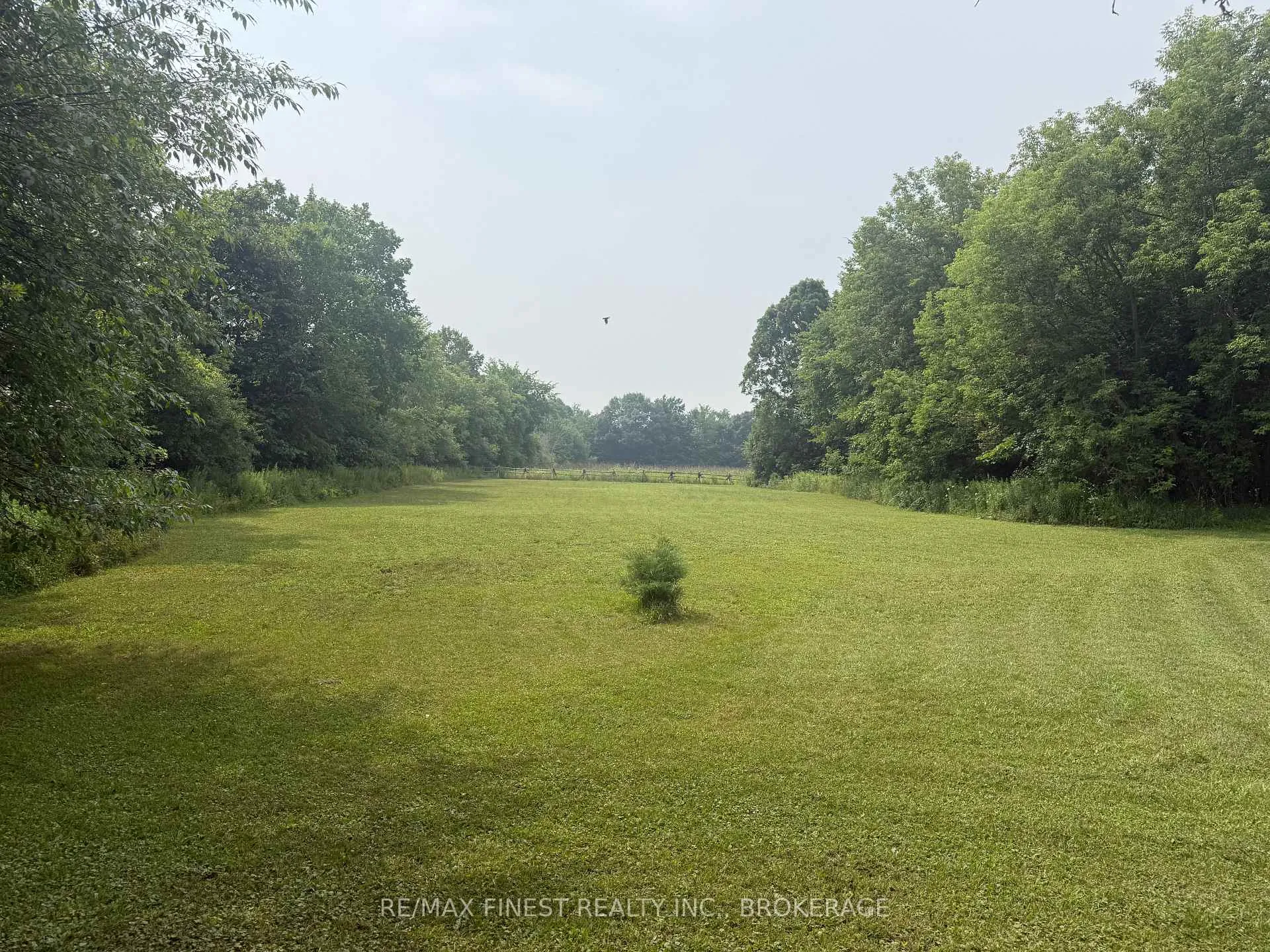 Photo 10 of 2712 Quabbin Road, Kingston, City North of 401 — HOMEH