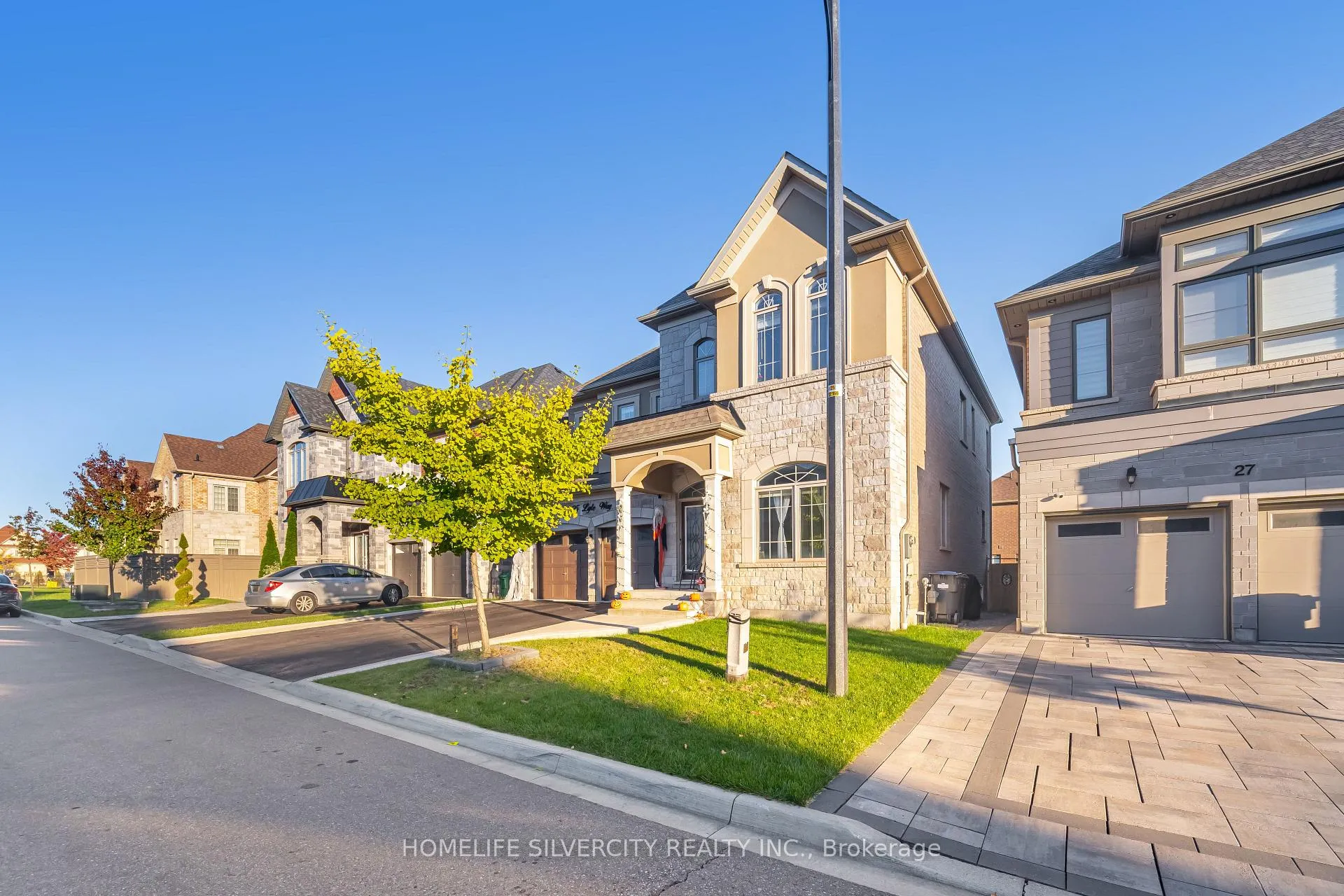 Photo 4 of Unit Bsmt, 25 Lyle Way, Brampton, Credit Valley — HOMEH