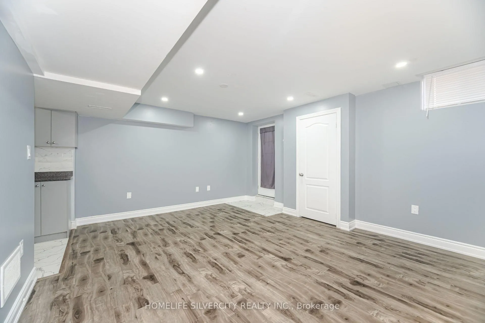 Photo 10 of Unit Bsmt, 25 Lyle Way, Brampton, Credit Valley — HOMEH
