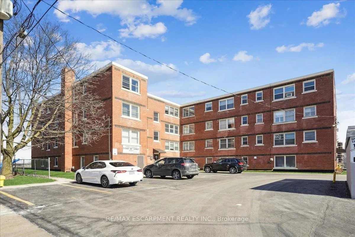 Front of Unit 3A, 5 East 36th Street