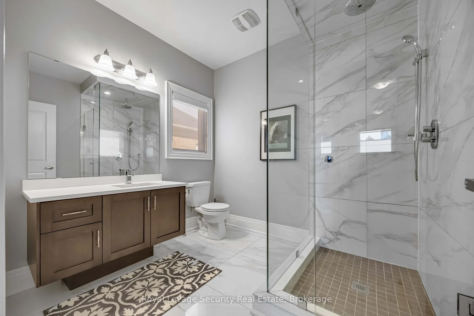 Photo 22 of 39 Endless Circle, Vaughan, Kleinburg — HOMEH