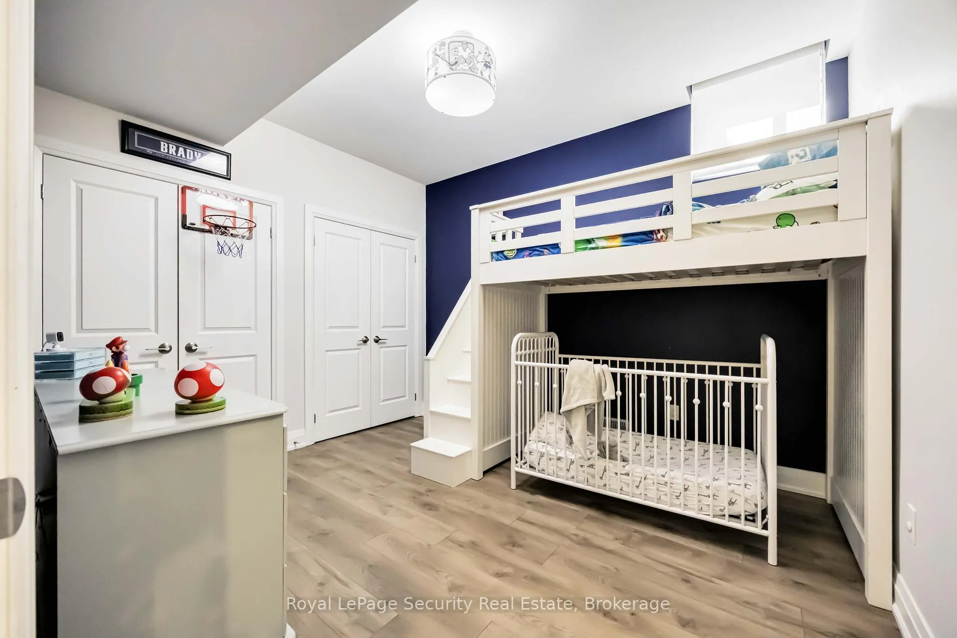 Photo 27 of 39 Endless Circle, Vaughan, Kleinburg — HOMEH