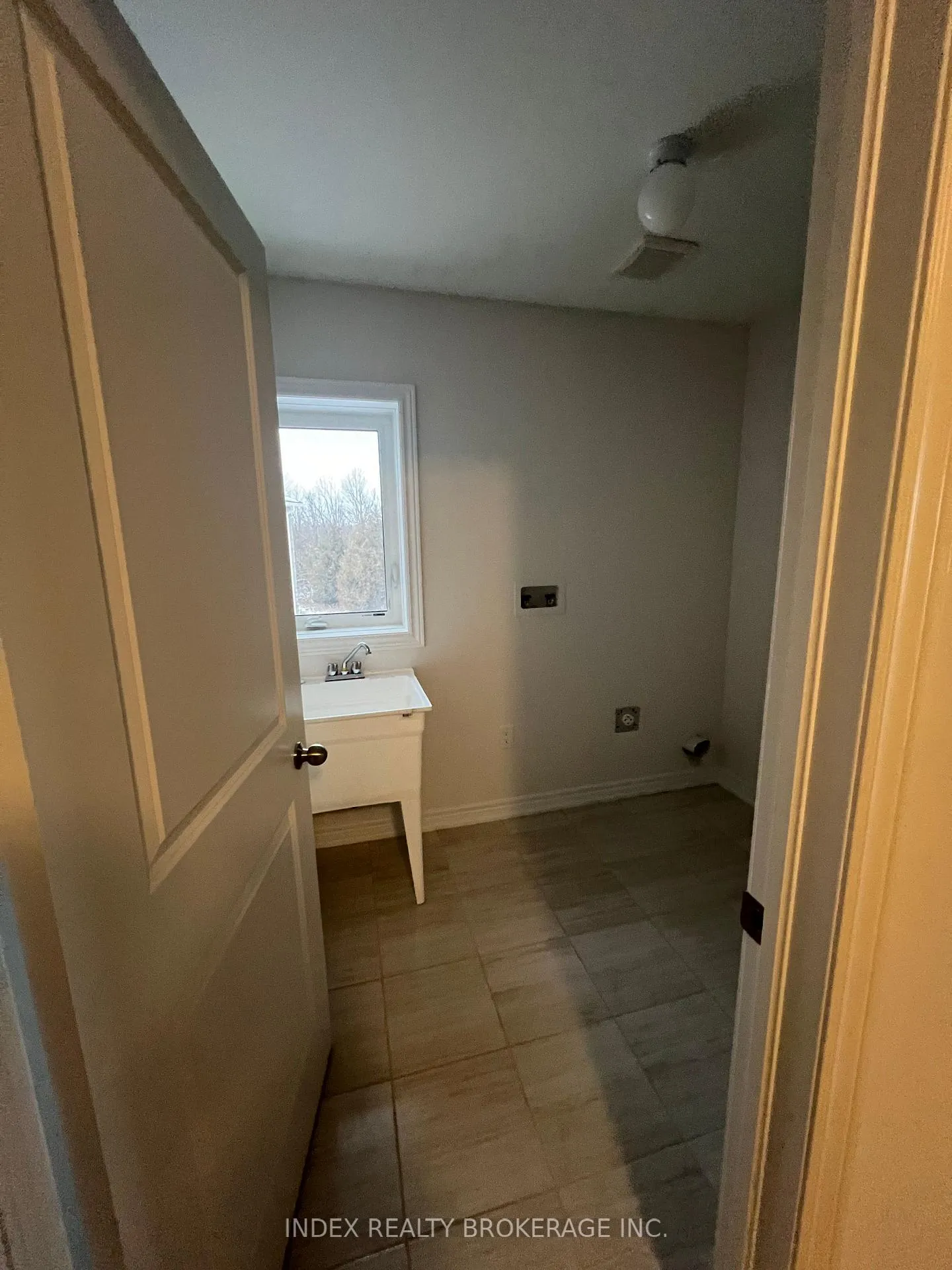 Photo 24 of 299 Trillium Court, Shelburne — HOMEH