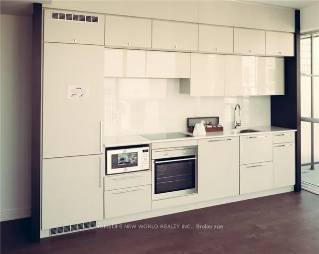 Front of Unit 1709, 15 Grenville Street