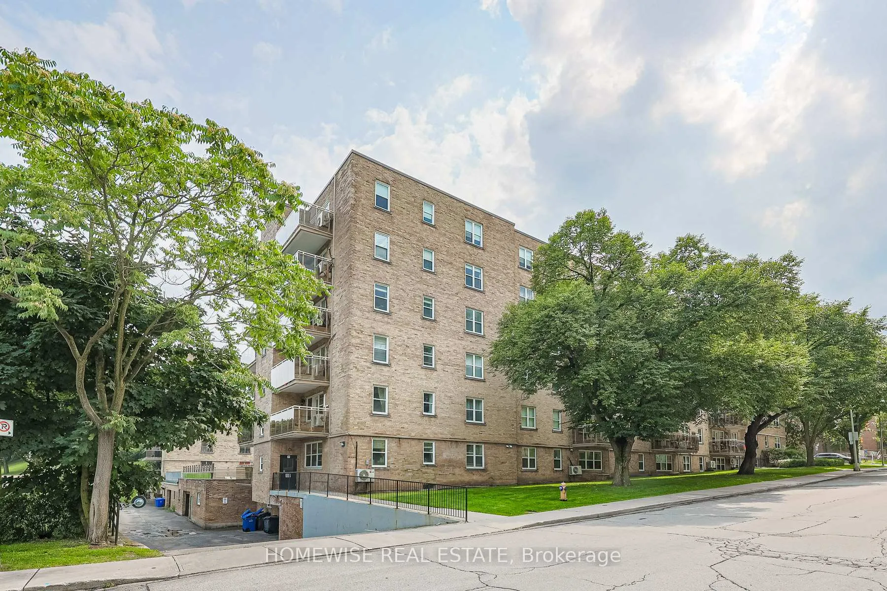 Photo 22 of Unit 308, 2603 Bathurst Street, Toronto, Forest Hill North — HOMEH
