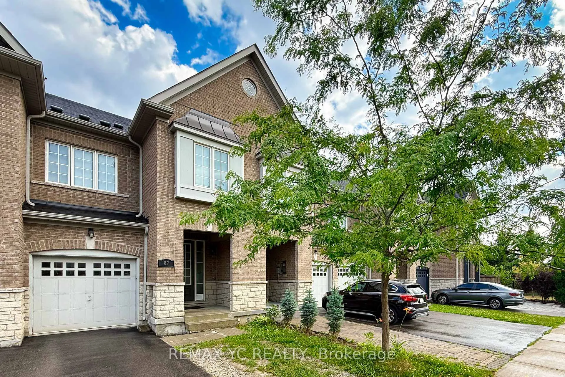 Photo 1 of 87 Chayna Crescent, Vaughan, Patterson — HOMEH