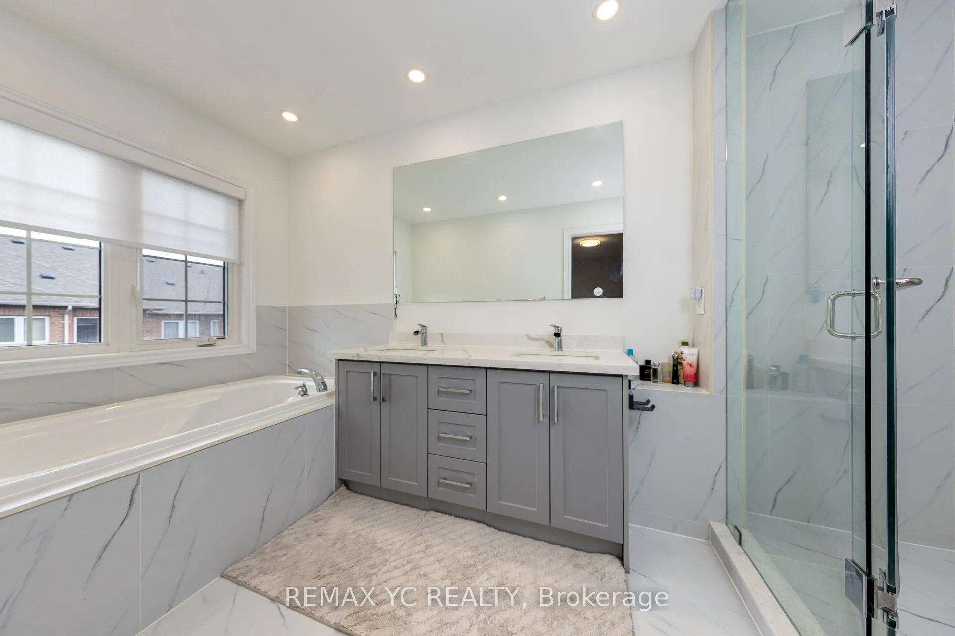 Photo 20 of 87 Chayna Crescent, Vaughan, Patterson — HOMEH