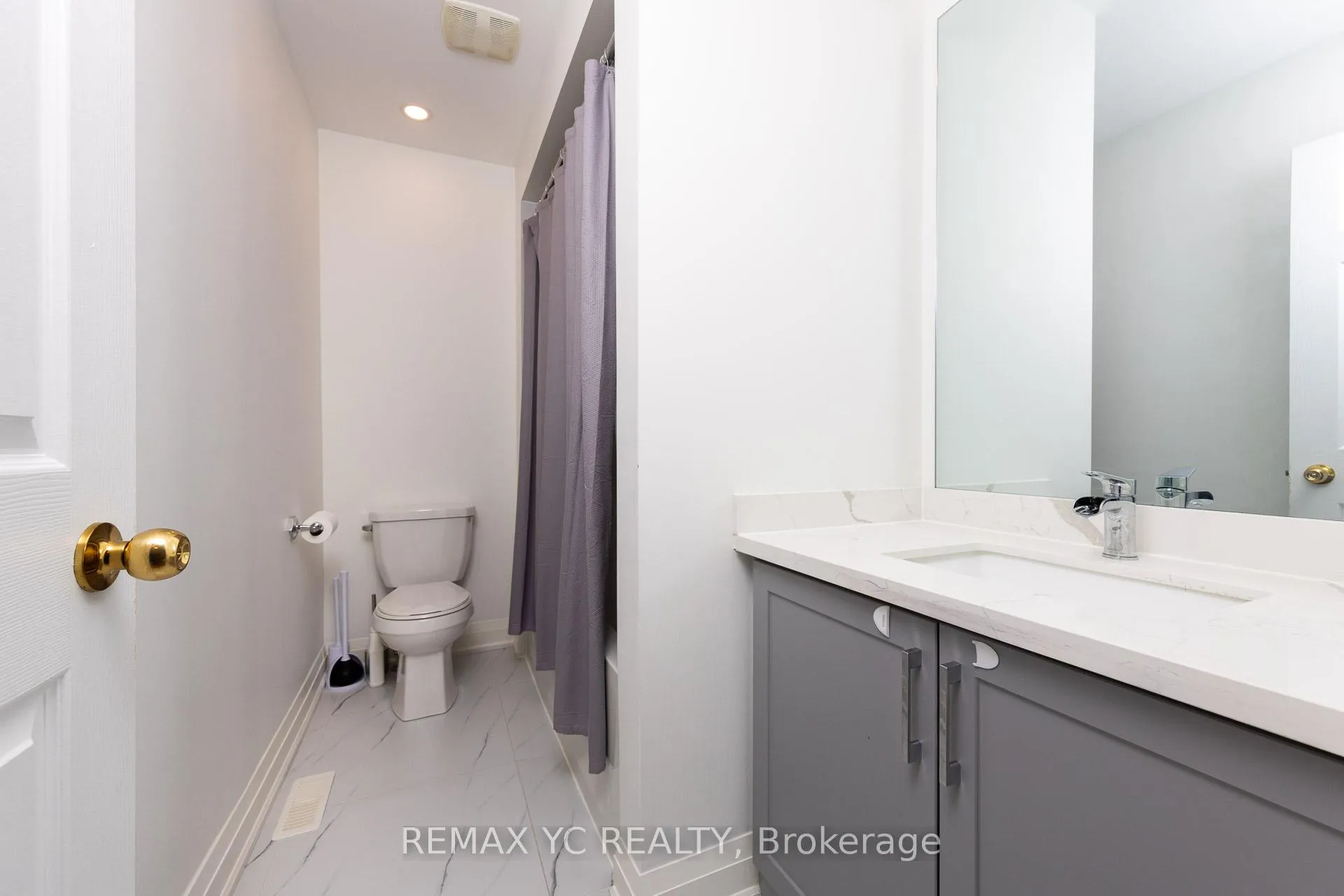 Photo 25 of 87 Chayna Crescent, Vaughan, Patterson — HOMEH
