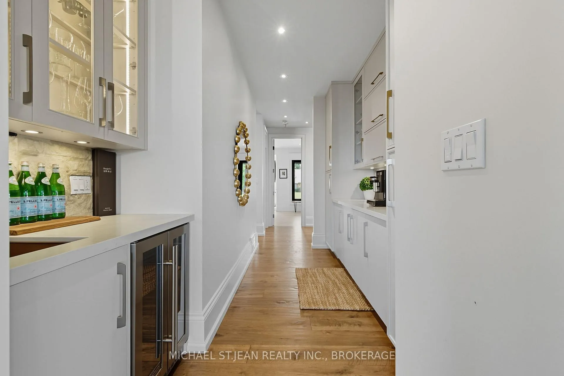 Photo 16 of 9 Lochside Drive, Hamilton, Stoney Creek — HOMEH