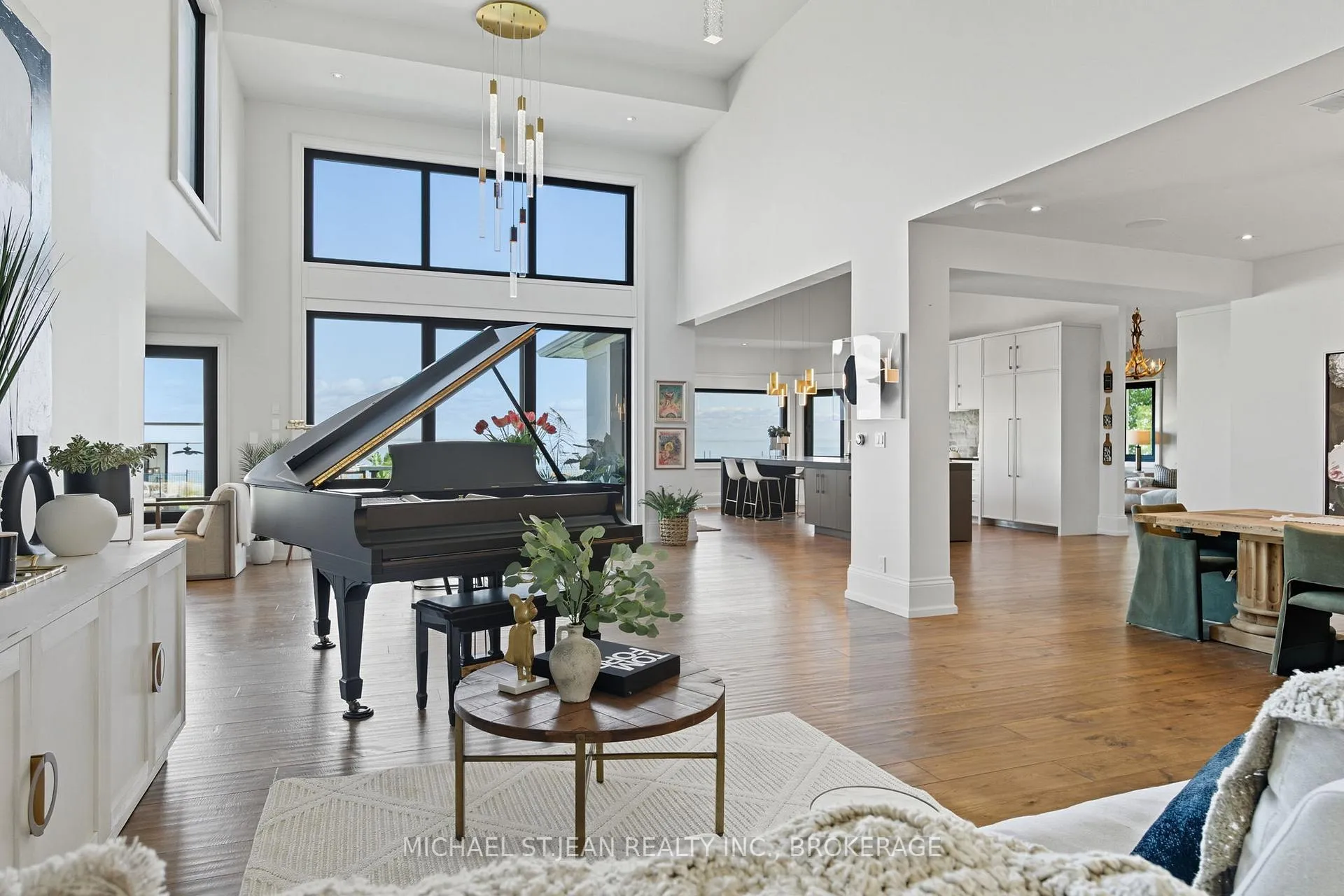 Photo 19 of 9 Lochside Drive, Hamilton, Stoney Creek — HOMEH