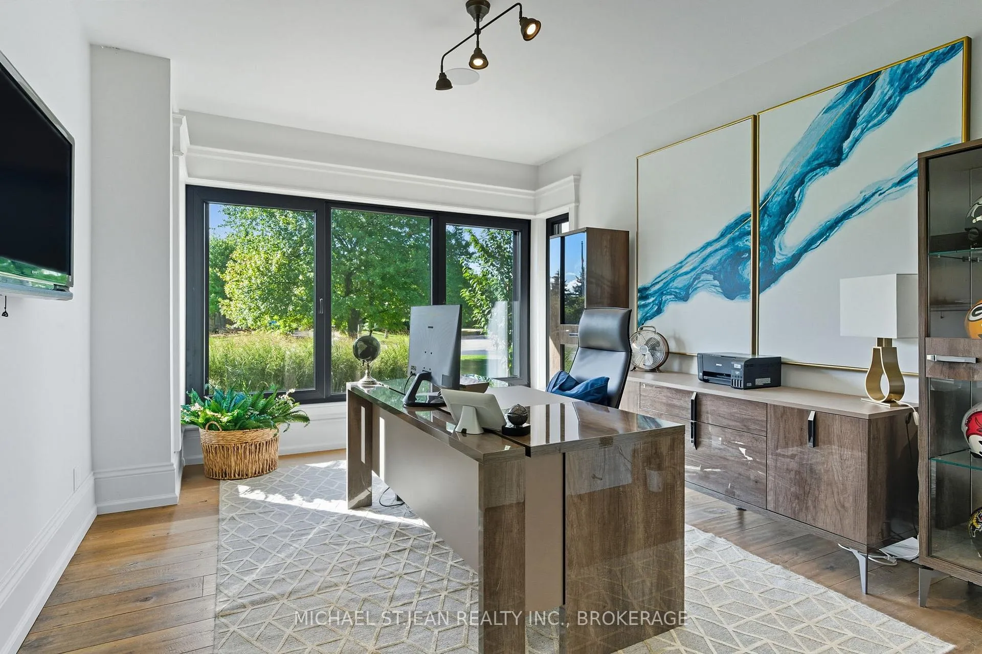 Photo 23 of 9 Lochside Drive, Hamilton, Stoney Creek — HOMEH