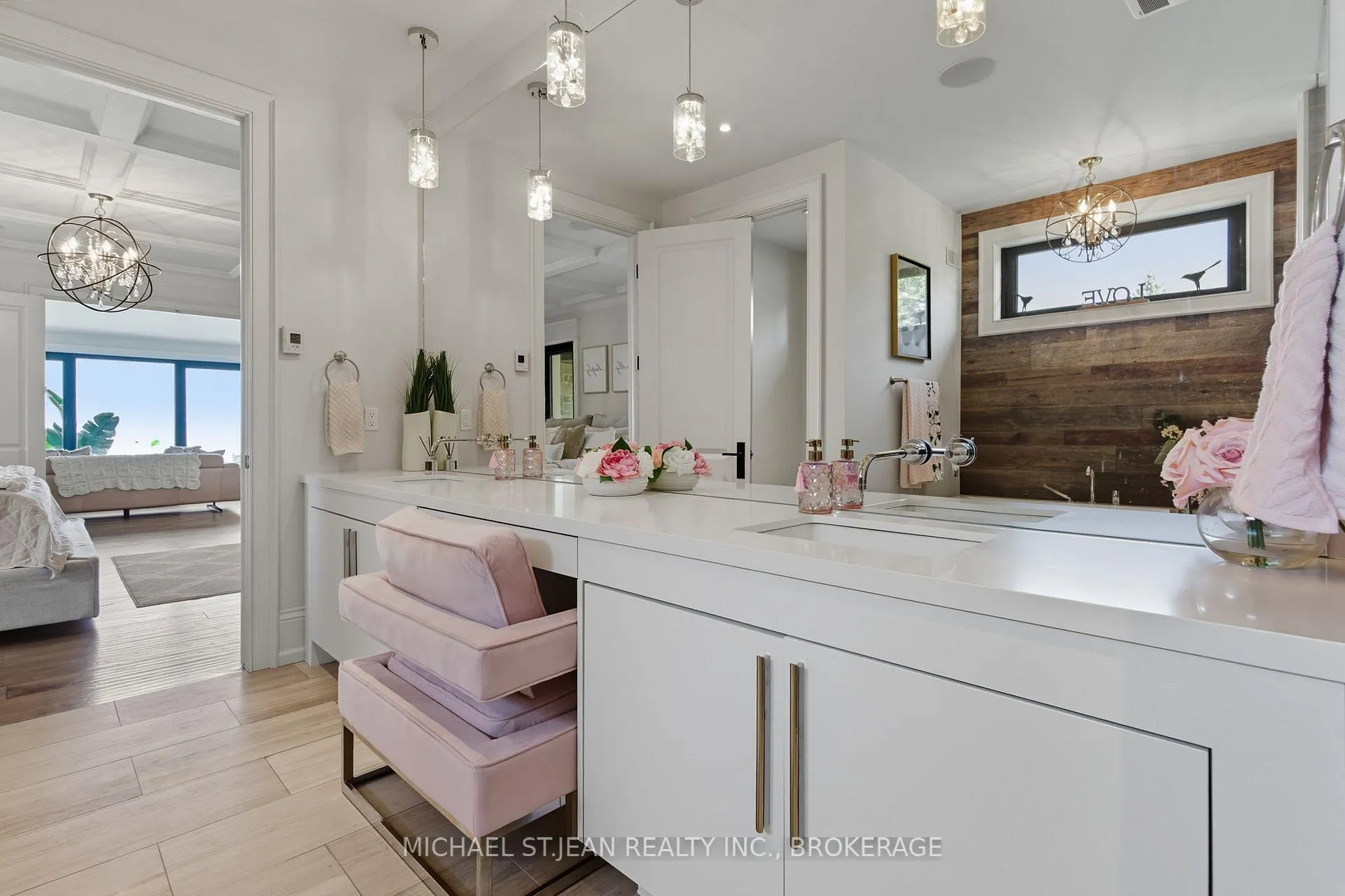 Photo 26 of 9 Lochside Drive, Hamilton, Stoney Creek — HOMEH