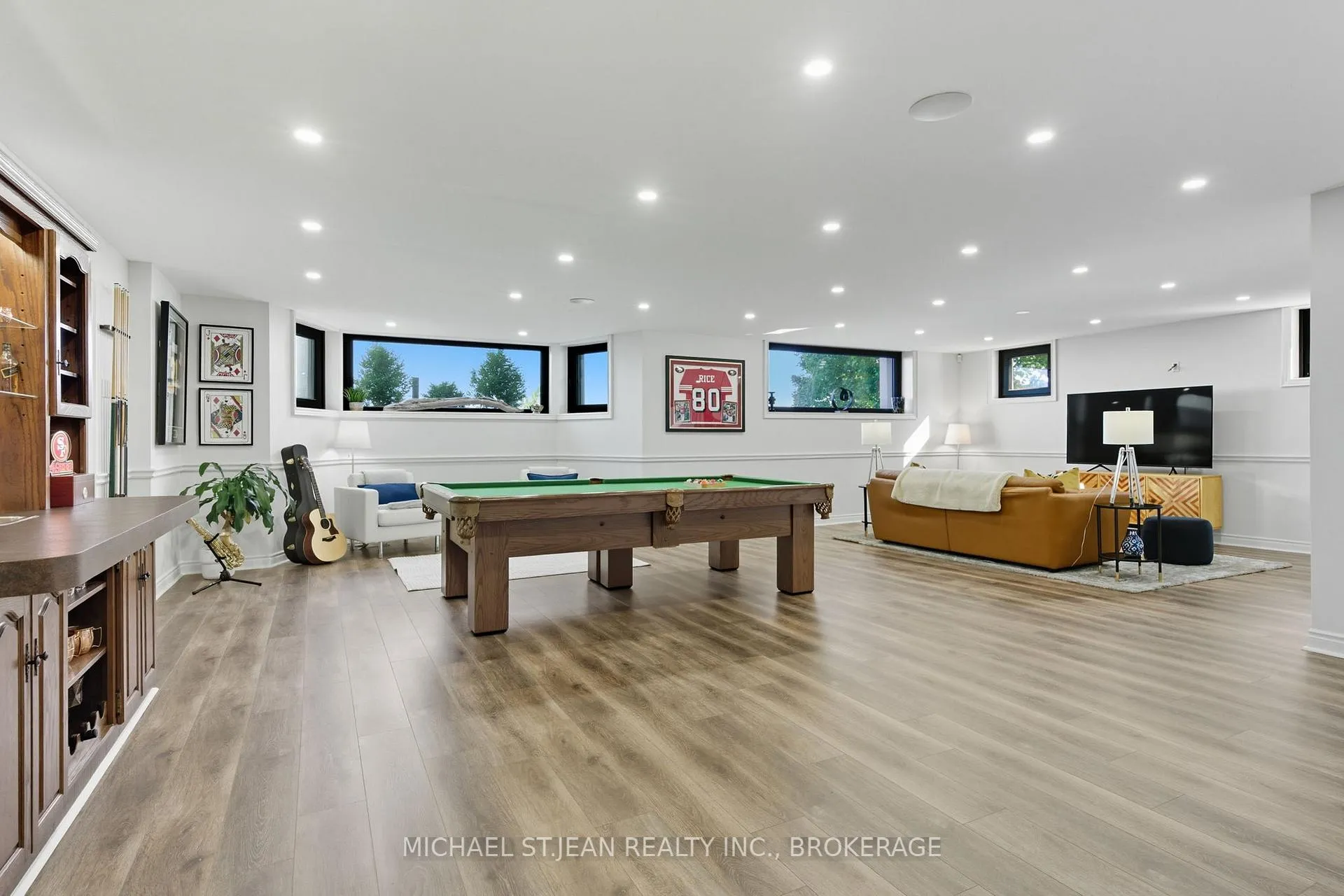 Photo 36 of 9 Lochside Drive, Hamilton, Stoney Creek — HOMEH