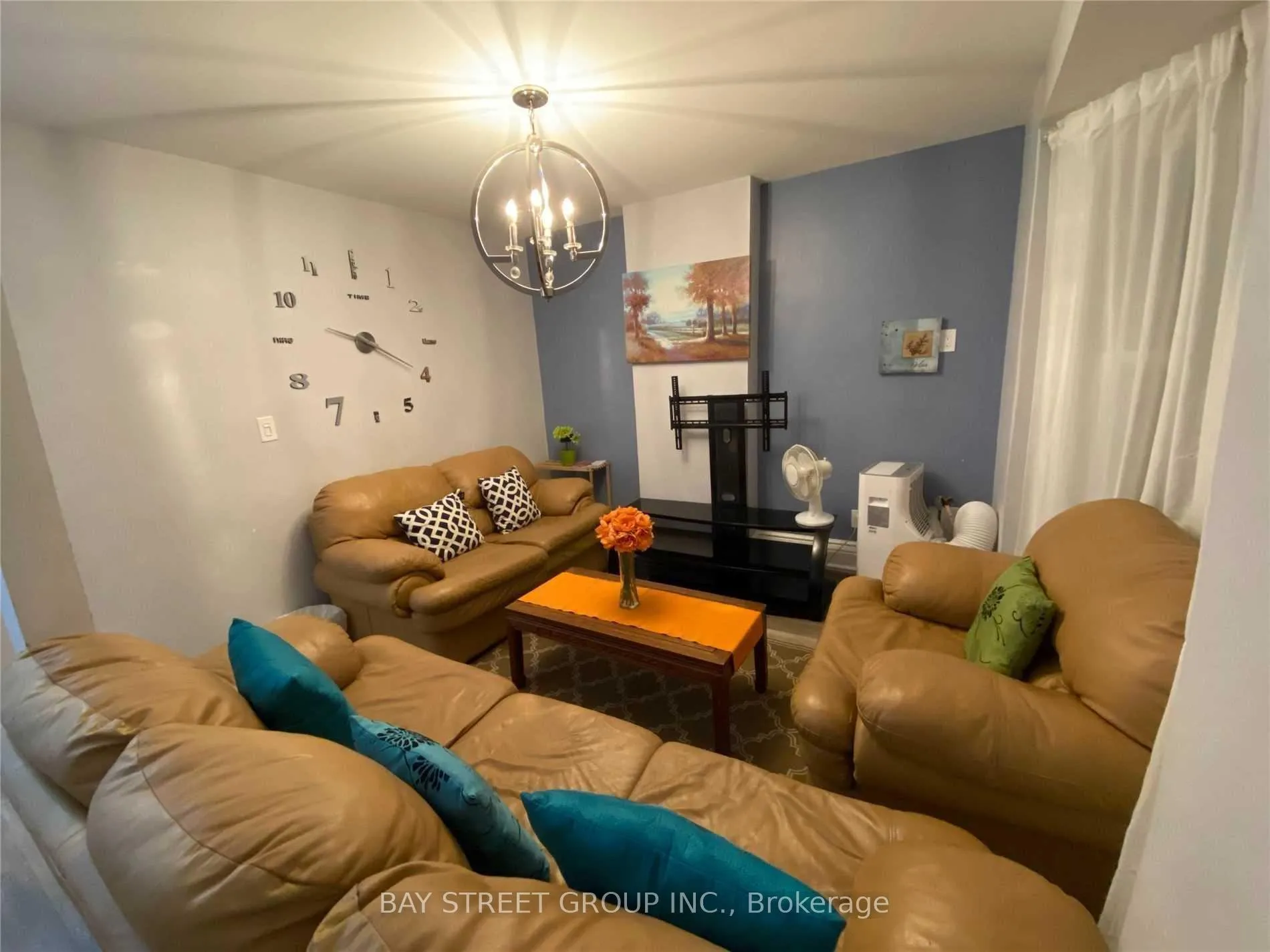 Photo 2 of Unit 2, 1392 queen Street E, Toronto, Greenwood-Coxwell — HOMEH