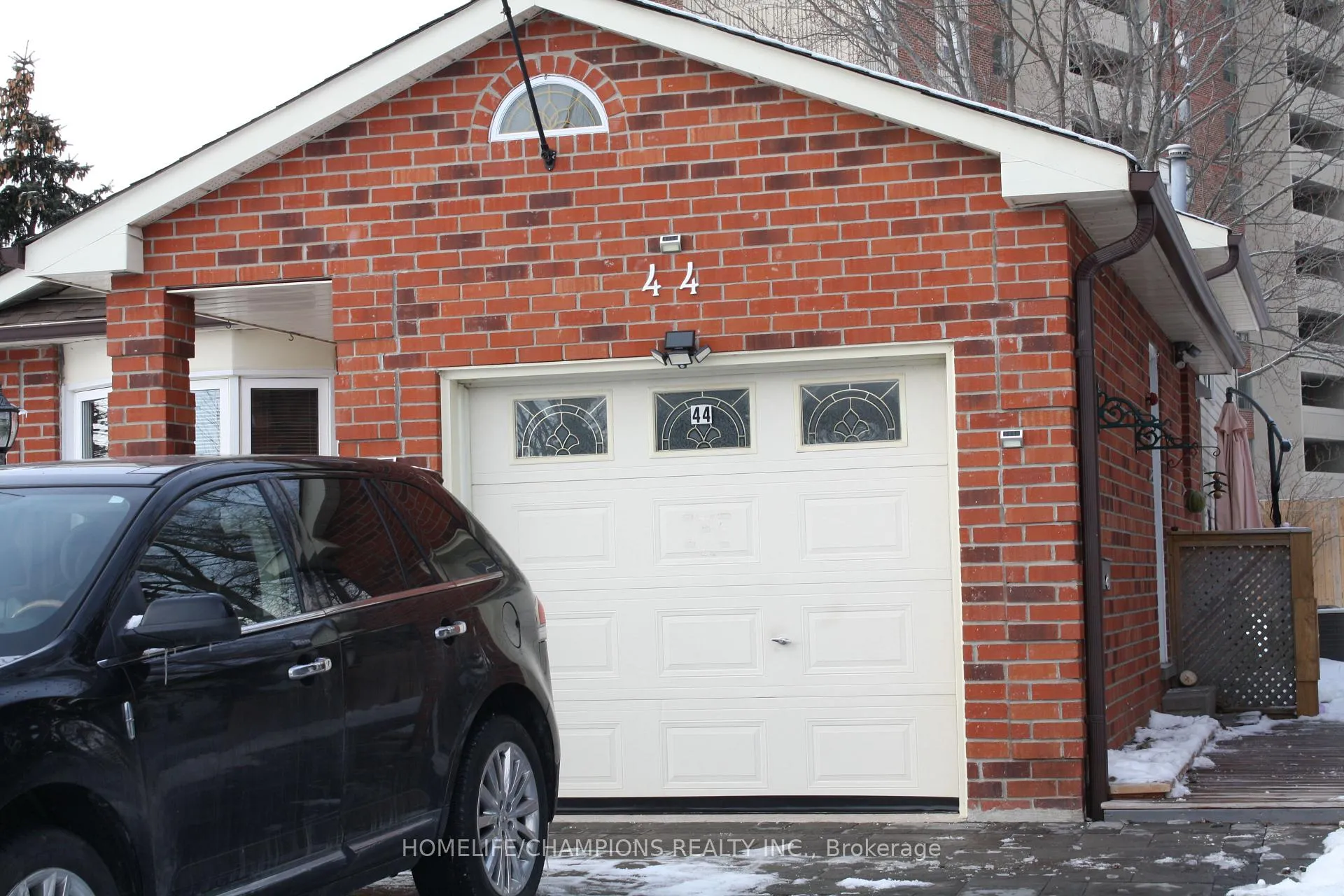 Photo 2 of 44 Plumridge Circle, Ajax, South East — HOMEH
