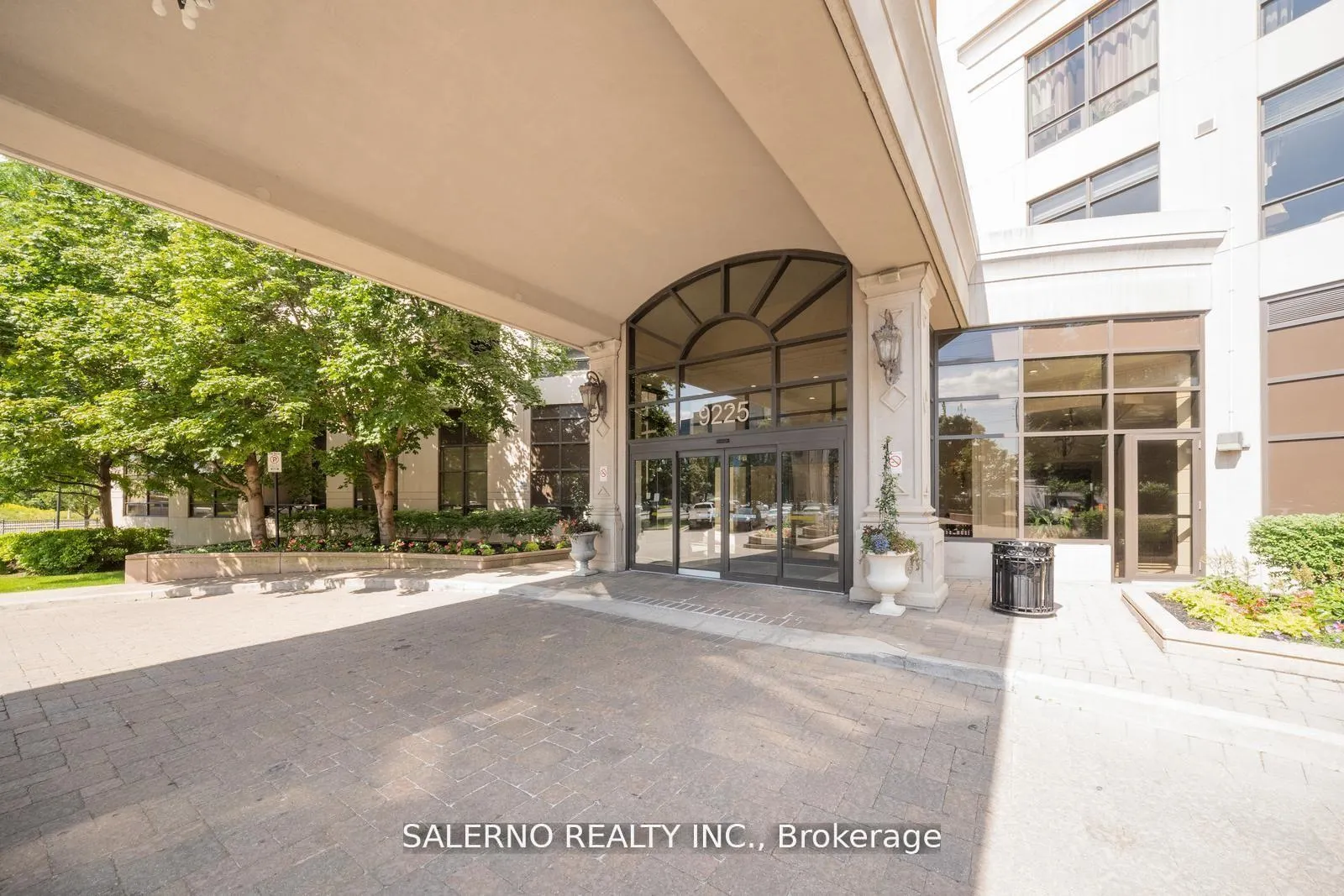 Photo 2 of Unit 1105, 9225 Jane Street, Vaughan, Maple — HOMEH
