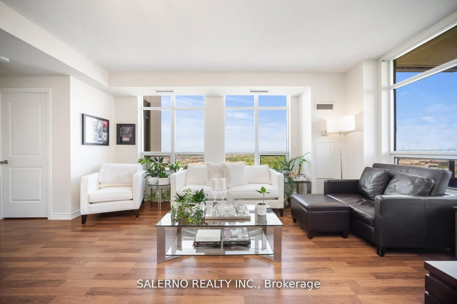 Photo 10 of Unit 1105, 9225 Jane Street, Vaughan, Maple — HOMEH