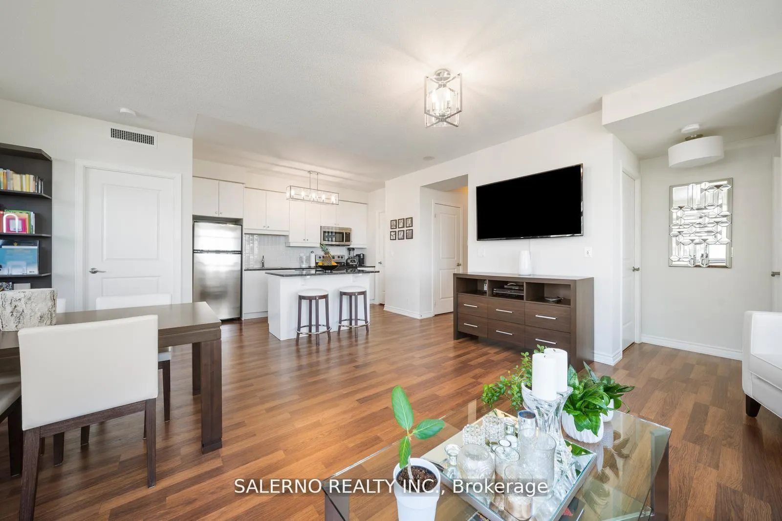 Photo 16 of Unit 1105, 9225 Jane Street, Vaughan, Maple — HOMEH