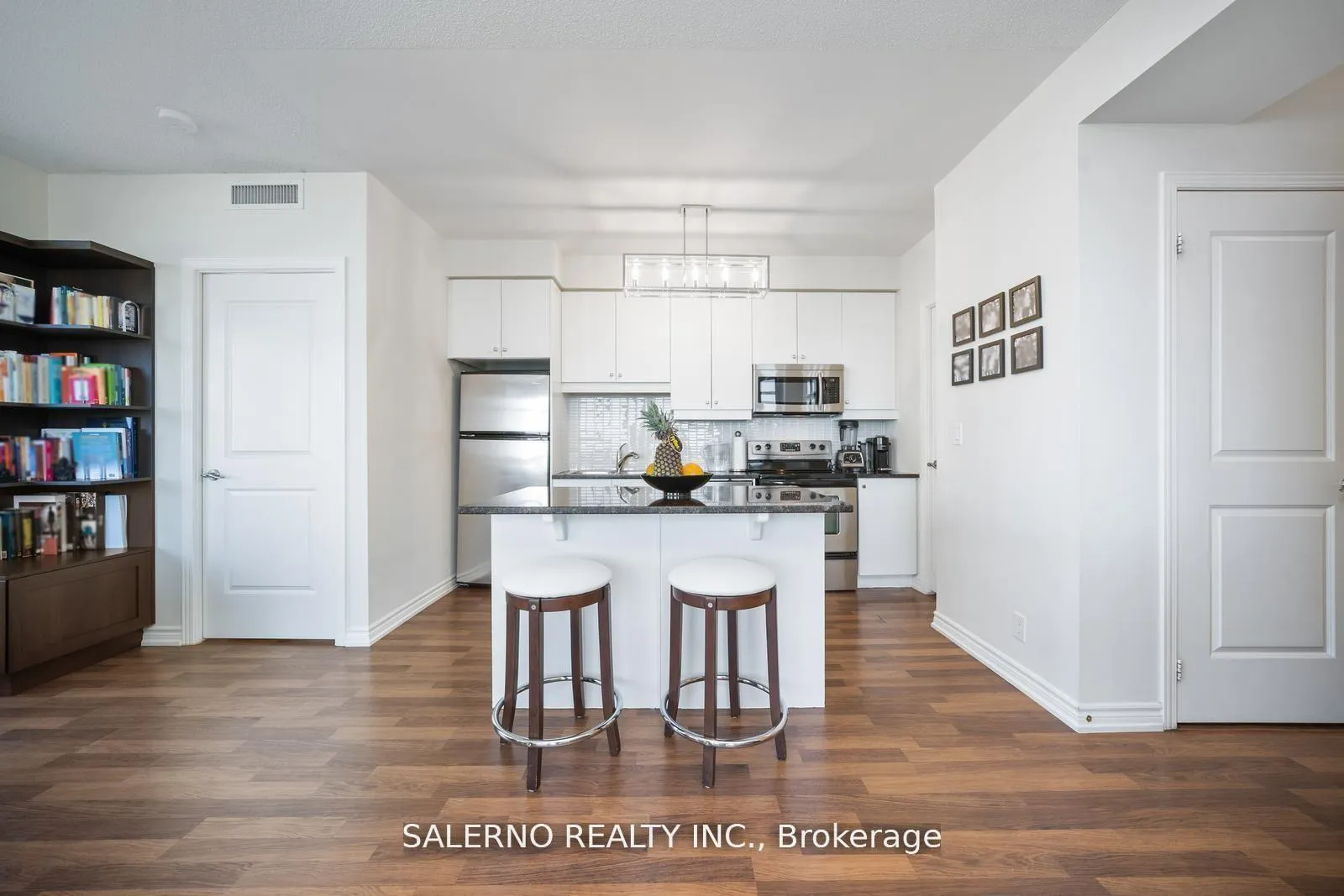 Photo 17 of Unit 1105, 9225 Jane Street, Vaughan, Maple — HOMEH