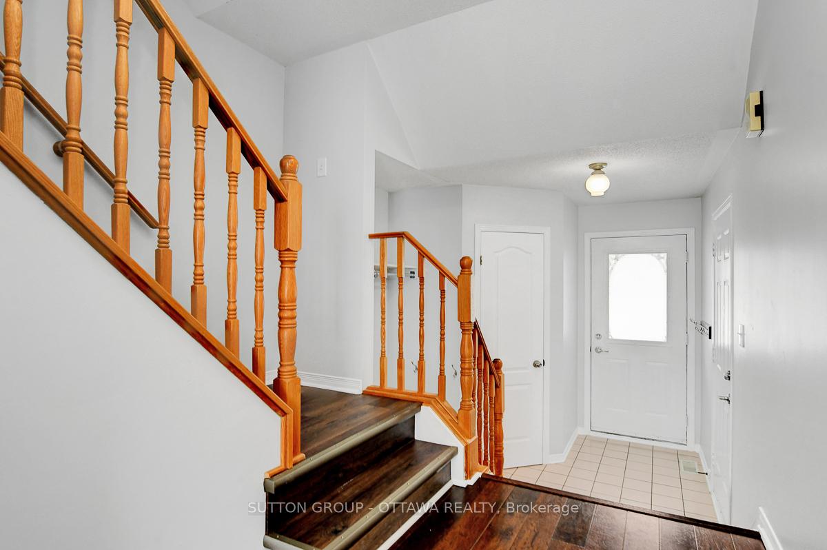 Photo 5 of 94 Crampton Drive, Carleton Place — HOMEH