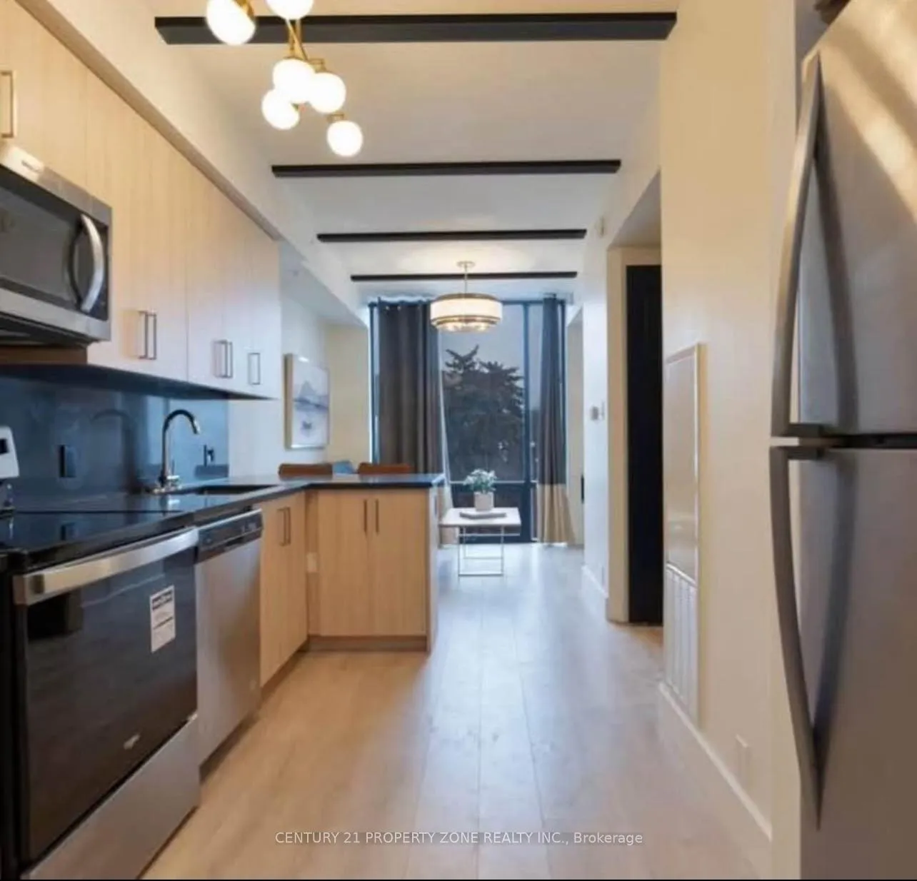 Front of Unit 1132, 145 Columbia Street W