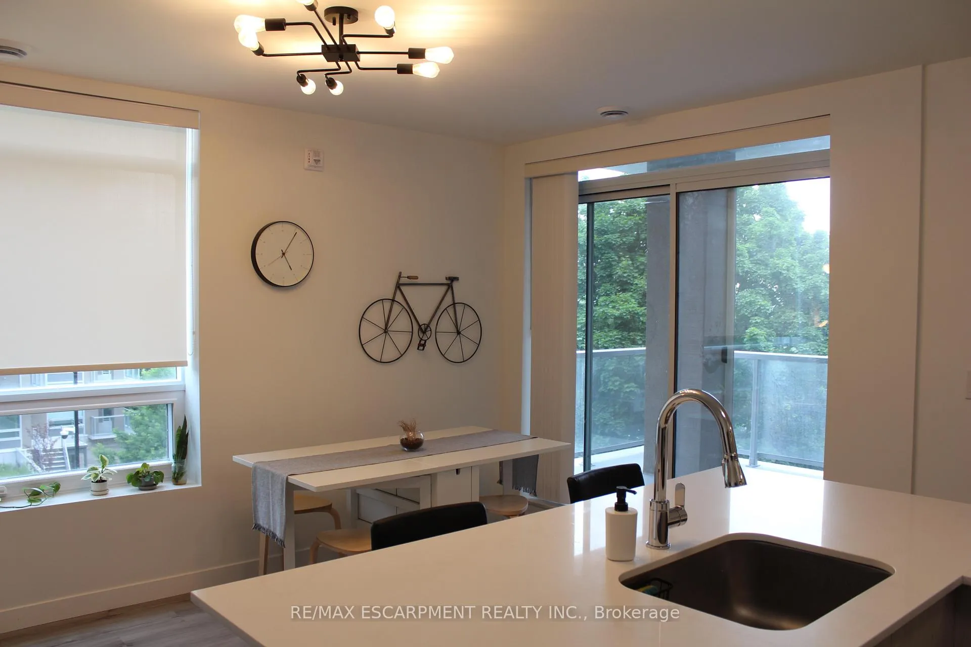 Photo 4 of Unit 308, 479 Charlton Avenue E, Hamilton, Stinson — HOMEH