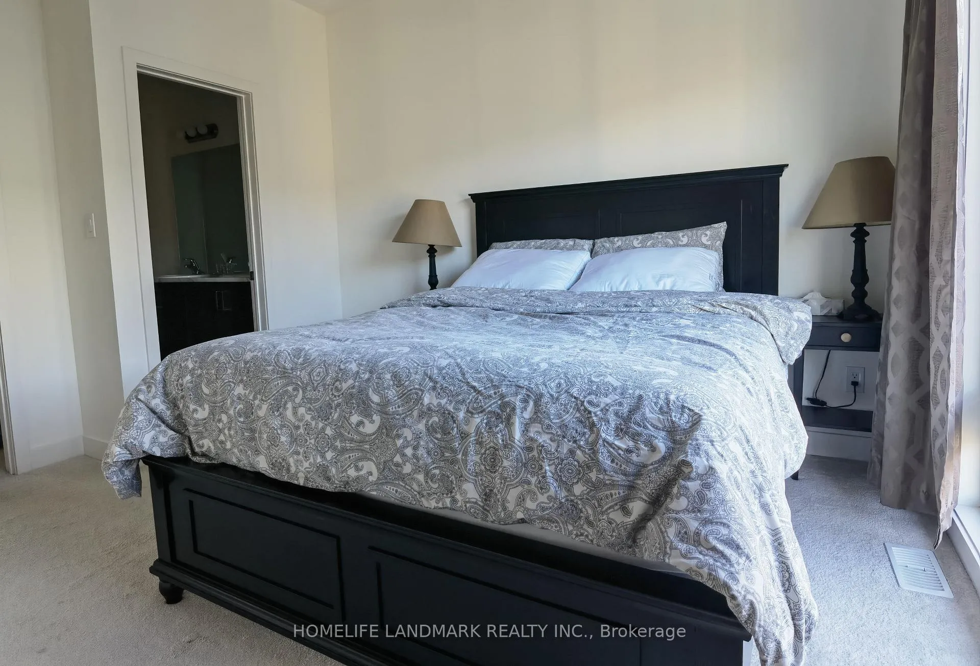Photo 9 of 38 Benoit Street, Vaughan, Vellore Village — HOMEH