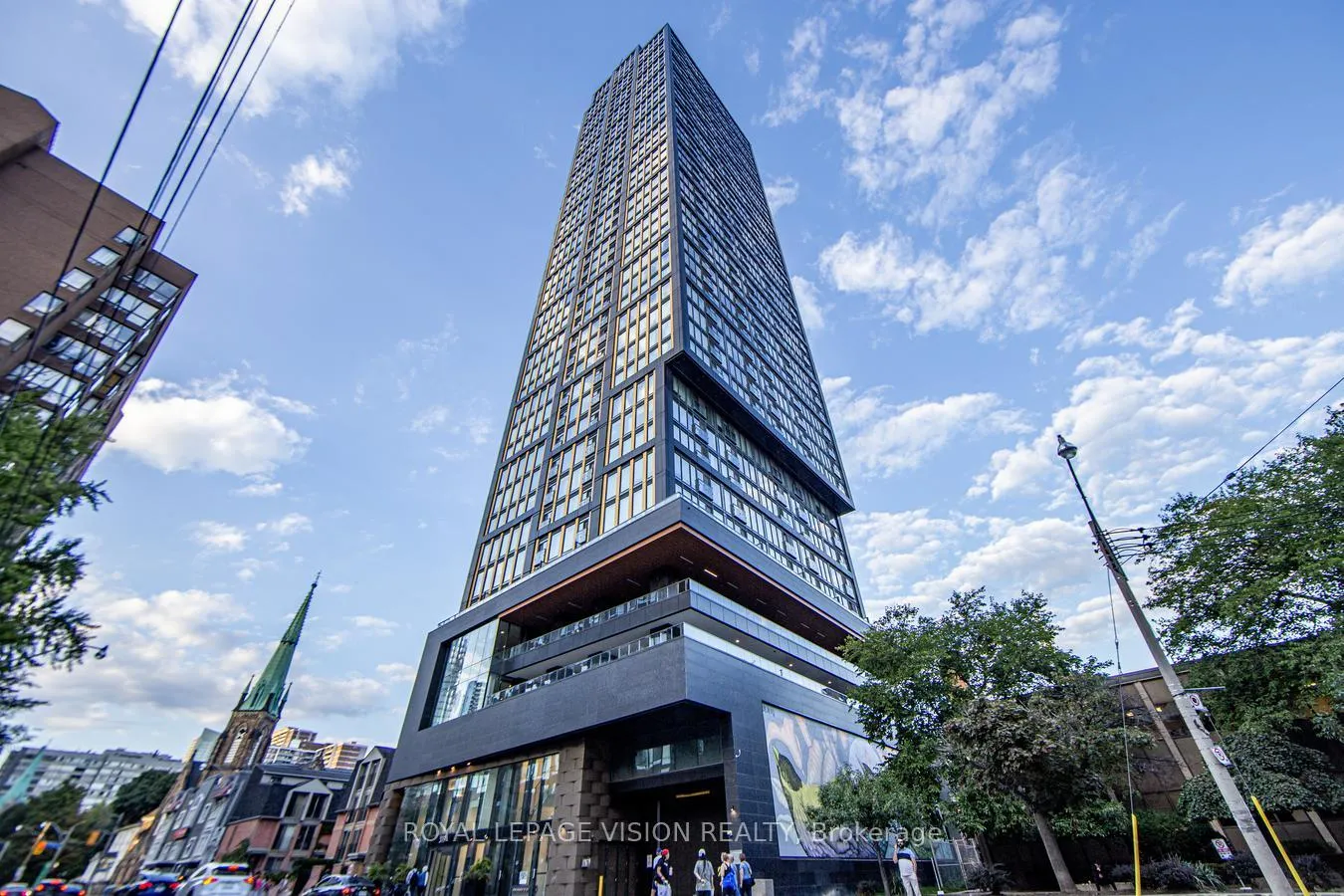 Front of Unit 4507, 319 Jarvis Street