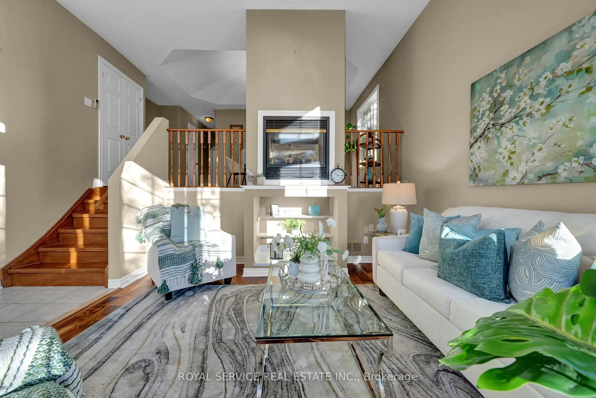 Photo 6 of 86 Carveth Crescent, Clarington, Newcastle — HOMEH