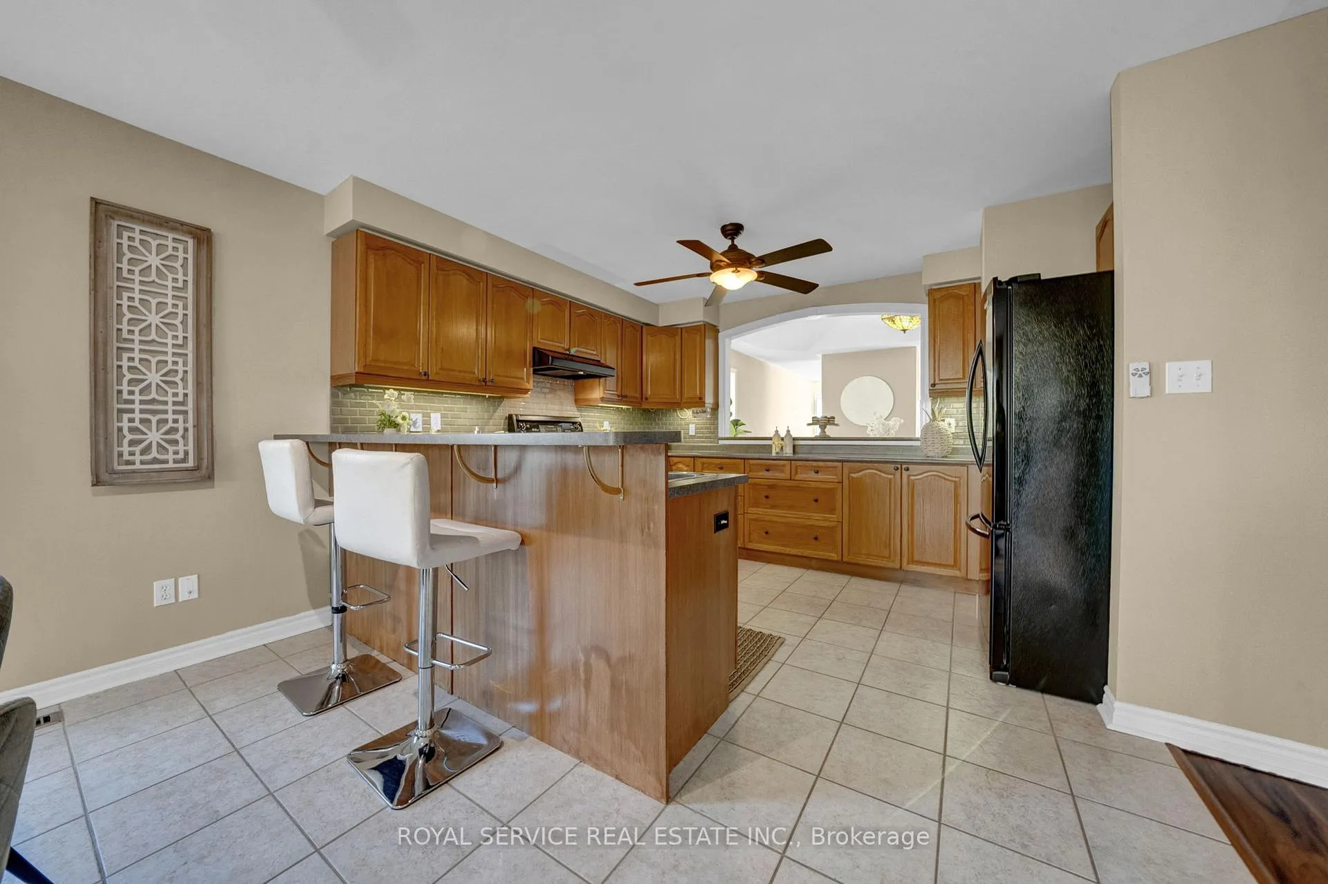 Photo 18 of 86 Carveth Crescent, Clarington, Newcastle — HOMEH
