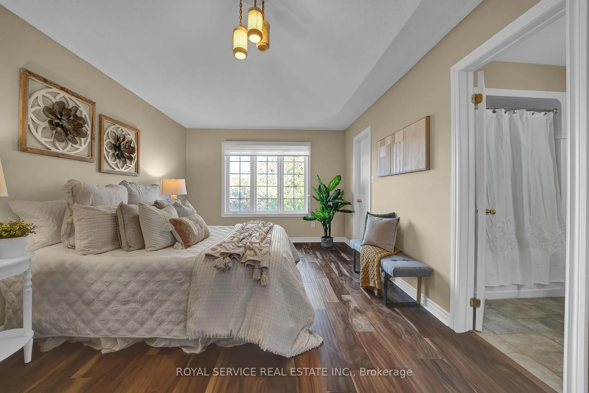 Photo 22 of 86 Carveth Crescent, Clarington, Newcastle — HOMEH