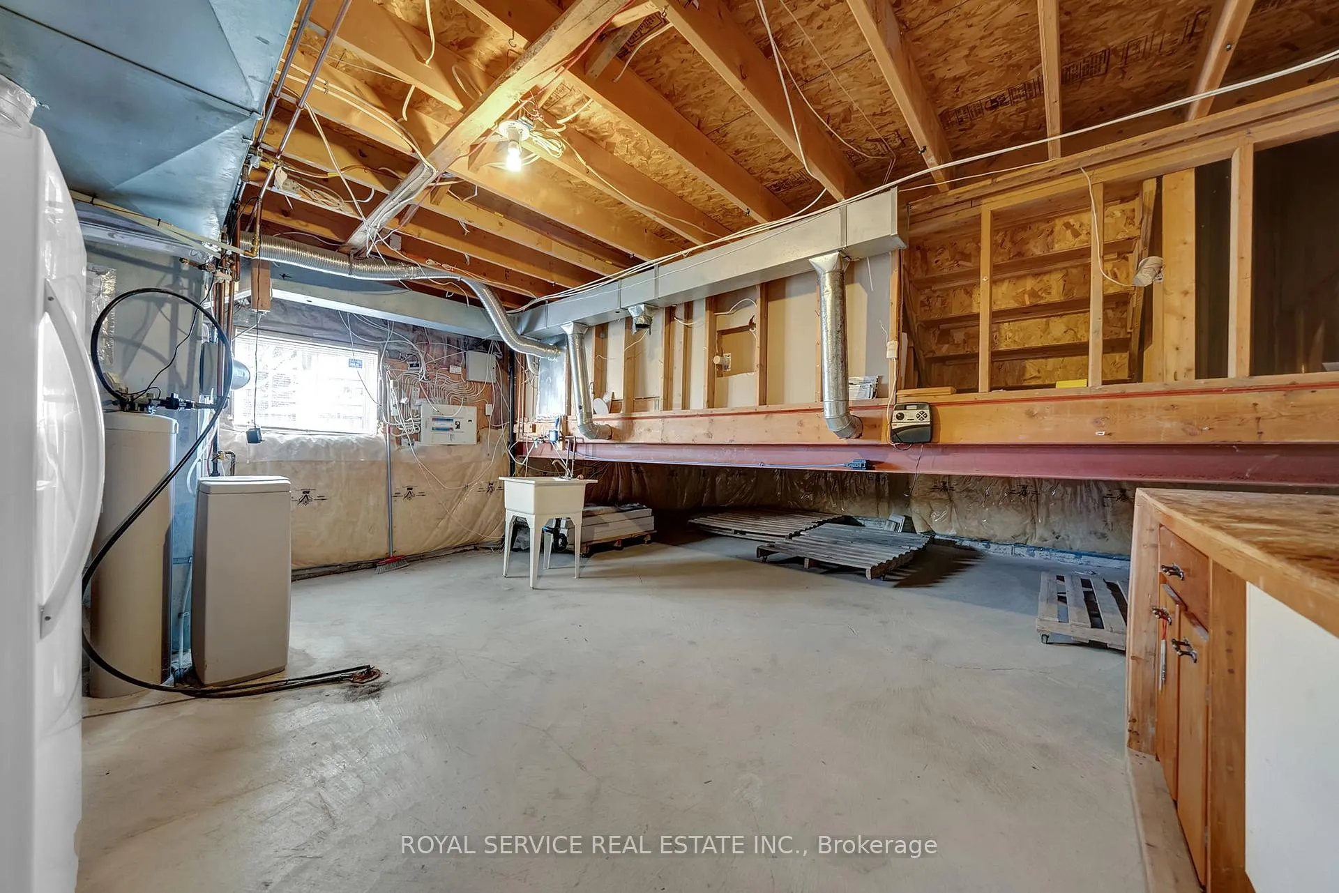 Photo 42 of 86 Carveth Crescent, Clarington, Newcastle — HOMEH