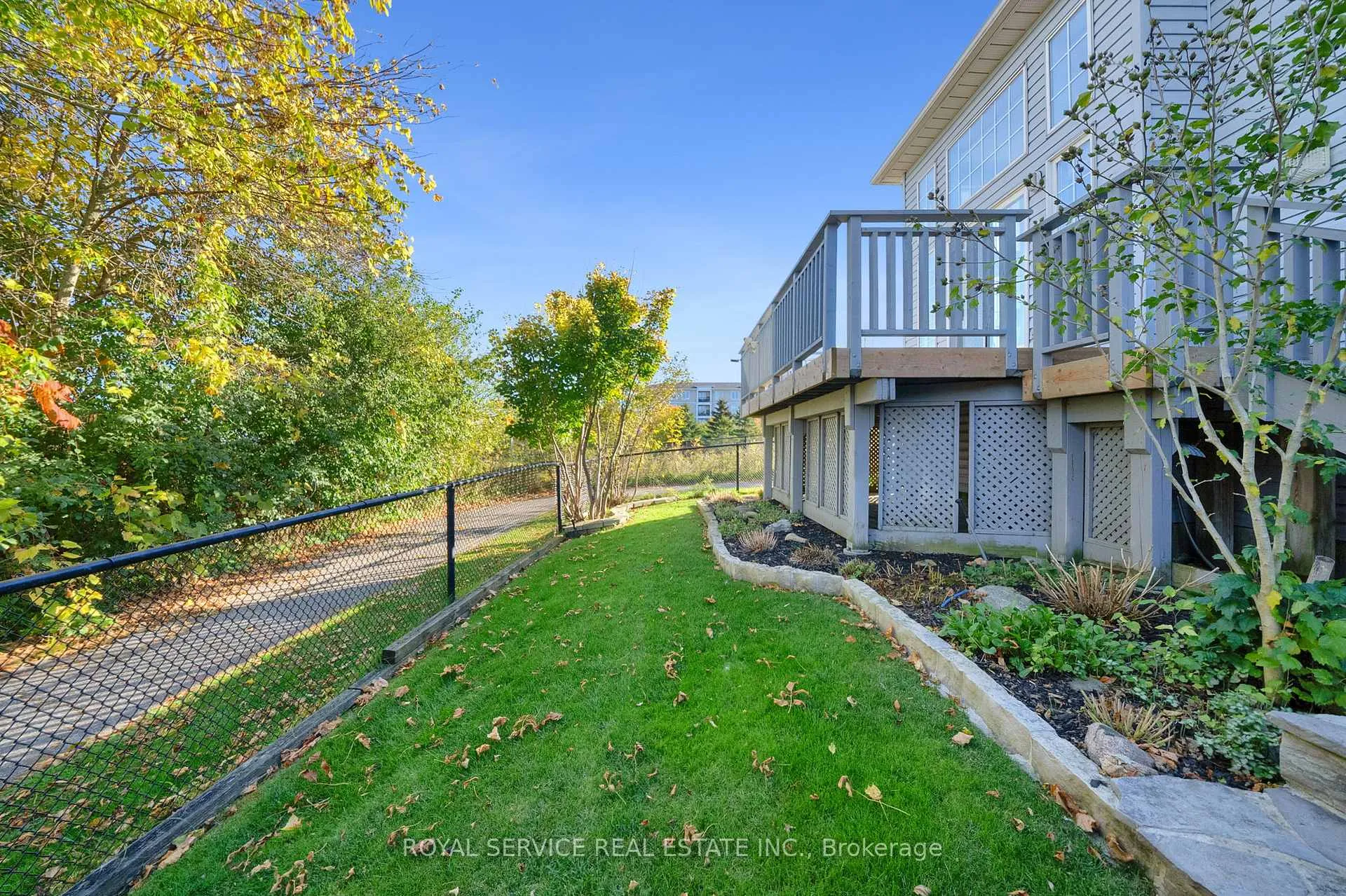 Photo 46 of 86 Carveth Crescent, Clarington, Newcastle — HOMEH