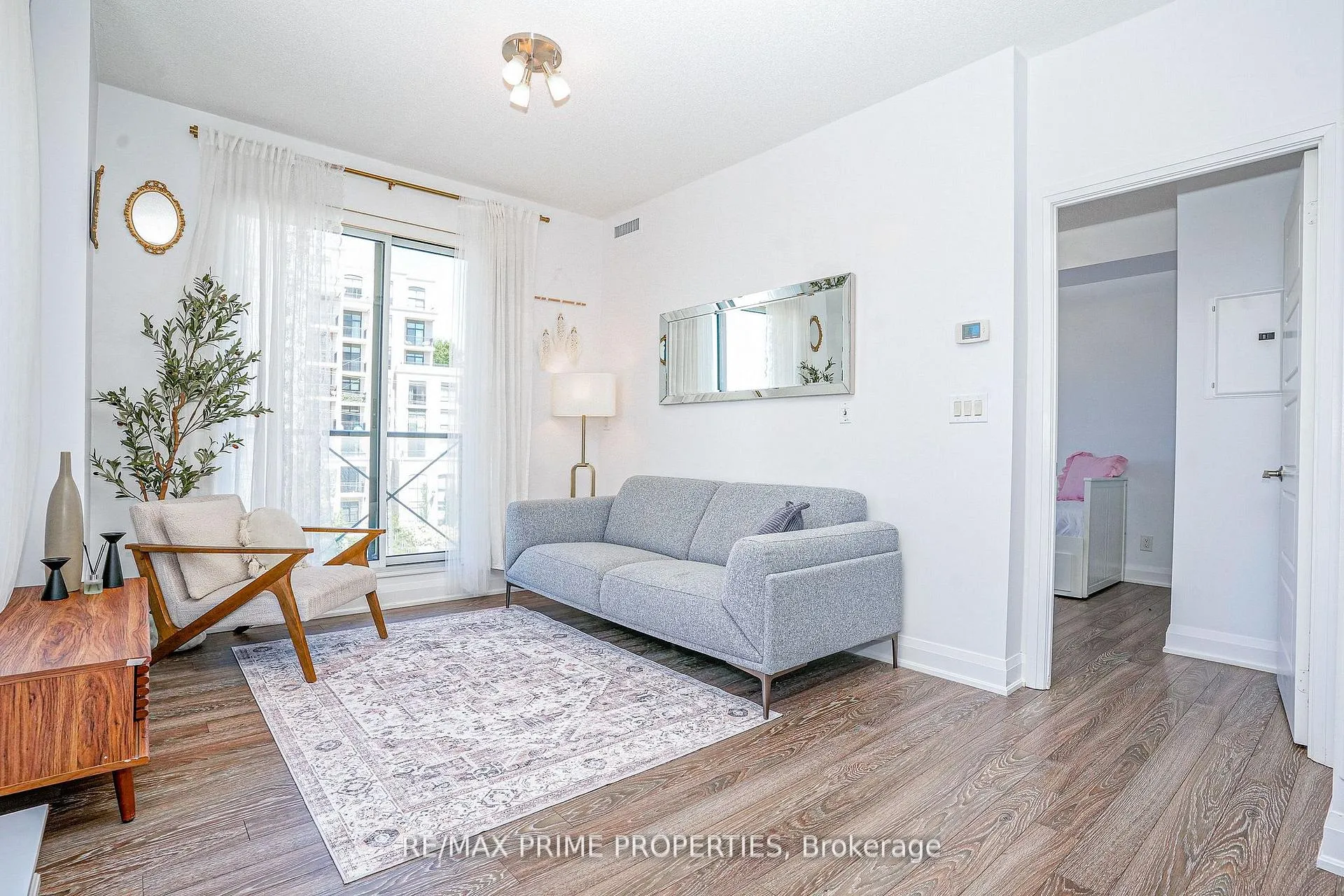 Photo 9 of Unit 510, 8228 Birchmount Road, Markham, Unionville — HOMEH