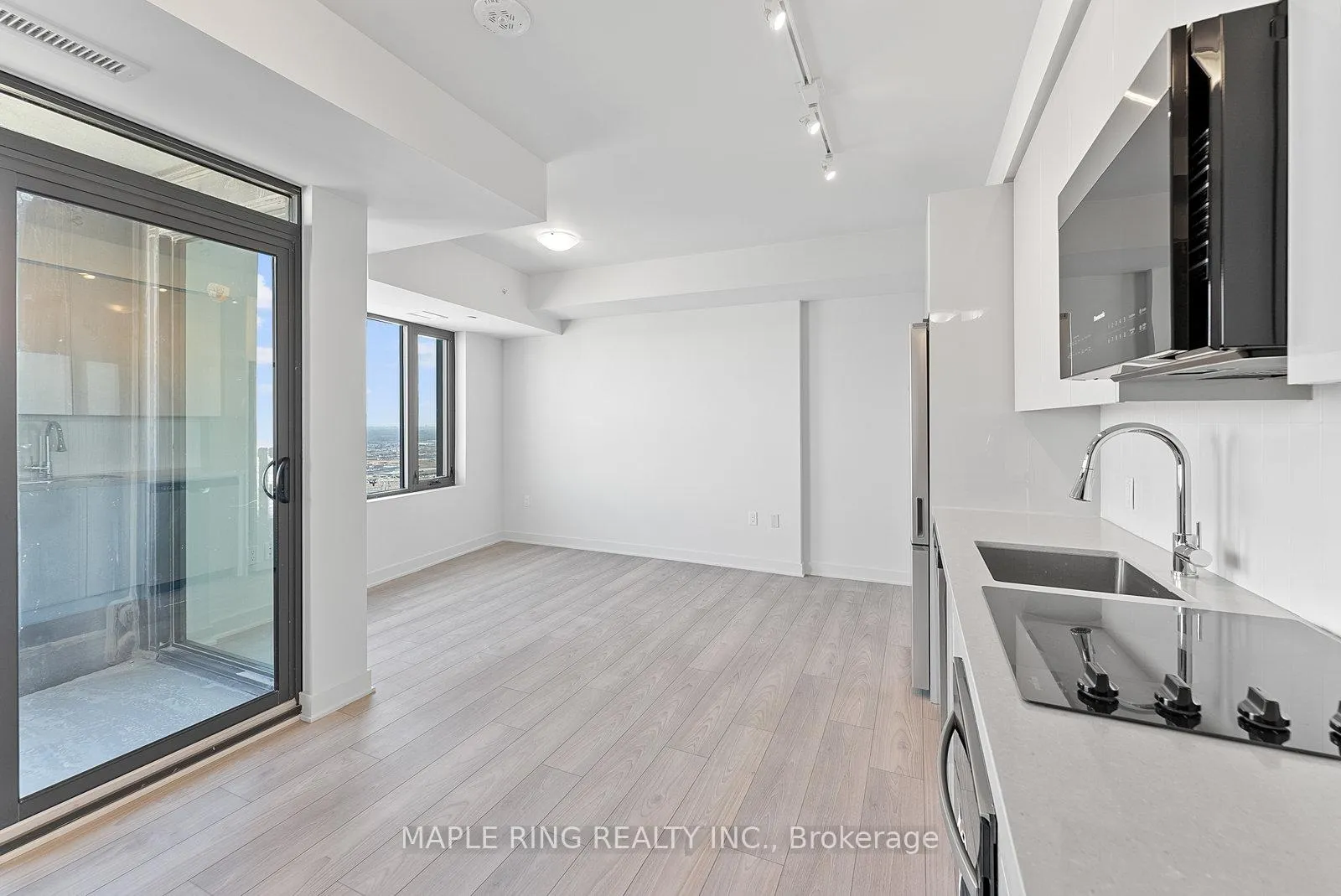 Photo 1 of Unit 5604, 2920 Highway 7 Road, Vaughan, Concord — HOMEH