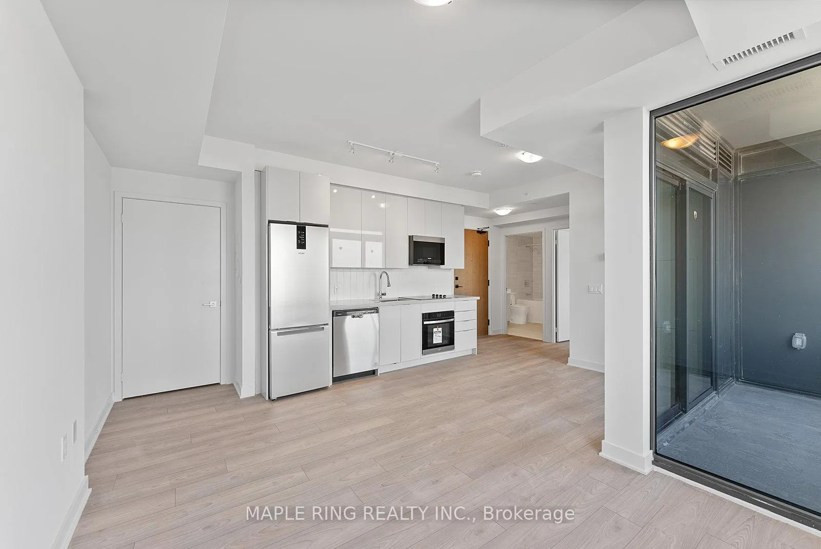 Photo 8 of Unit 5604, 2920 Highway 7 Road, Vaughan, Concord — HOMEH