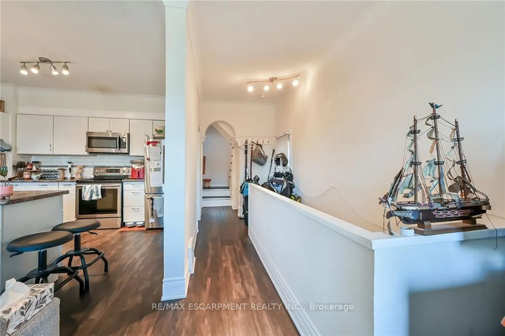 Photo 20 of 159 Wentworth Street N, Hamilton, Landsdale — HOMEH
