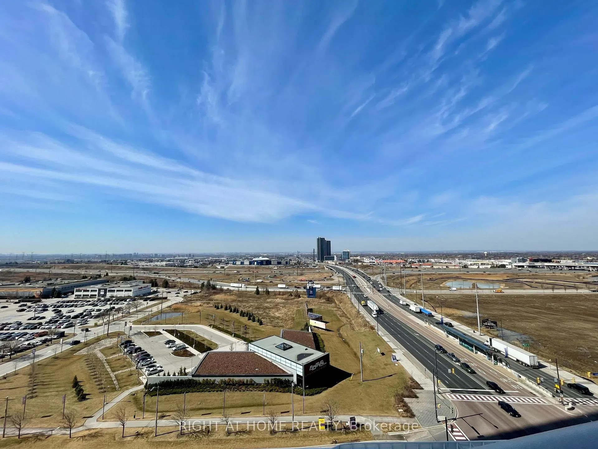 Photo 15 of Unit 1207, 225 Commerce Street, Vaughan, Vaughan Corporate Centre — HOMEH