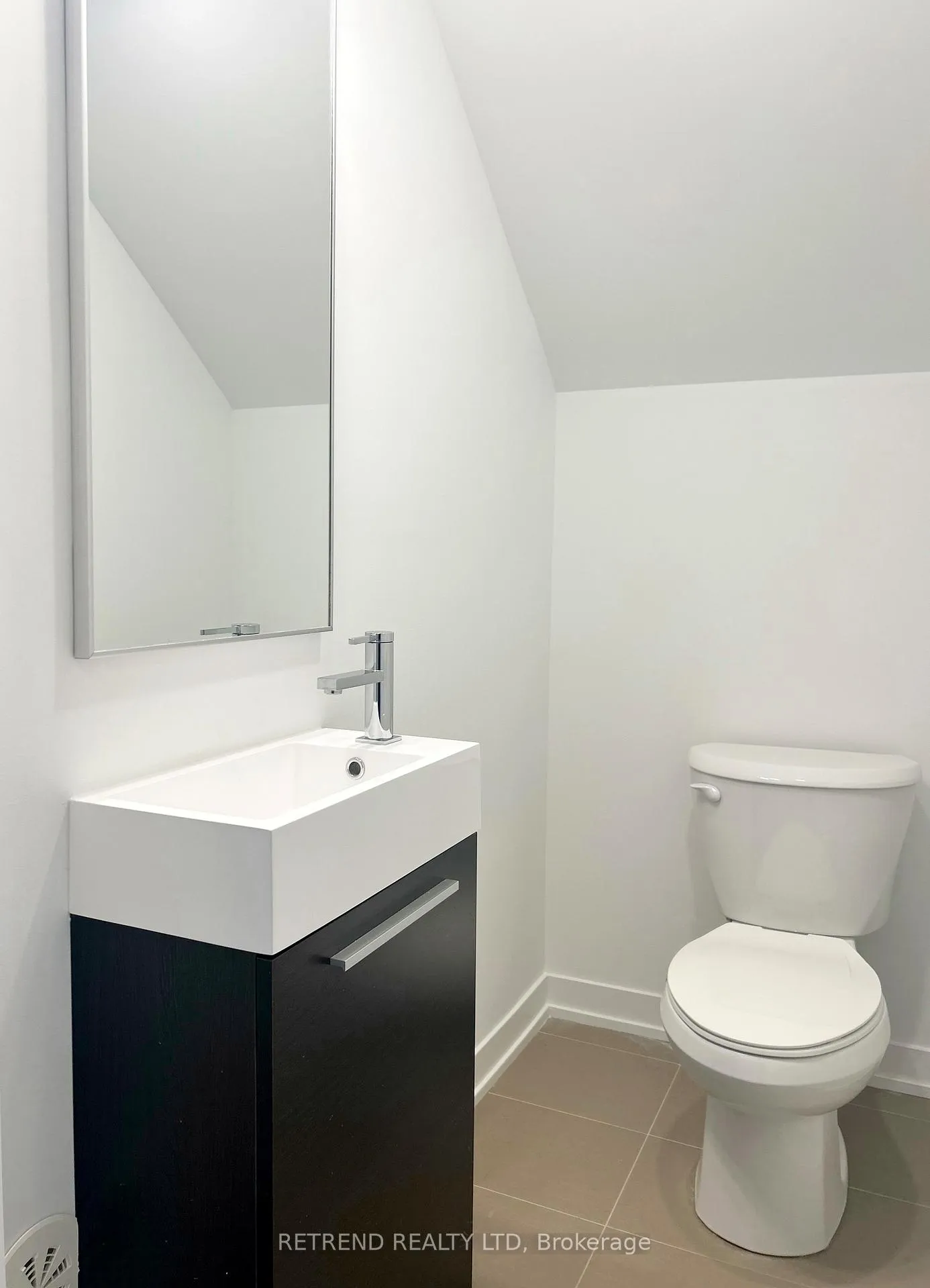 Photo 10 of 36 Turtle Island Road, Toronto, Englemount-Lawrence — HOMEH