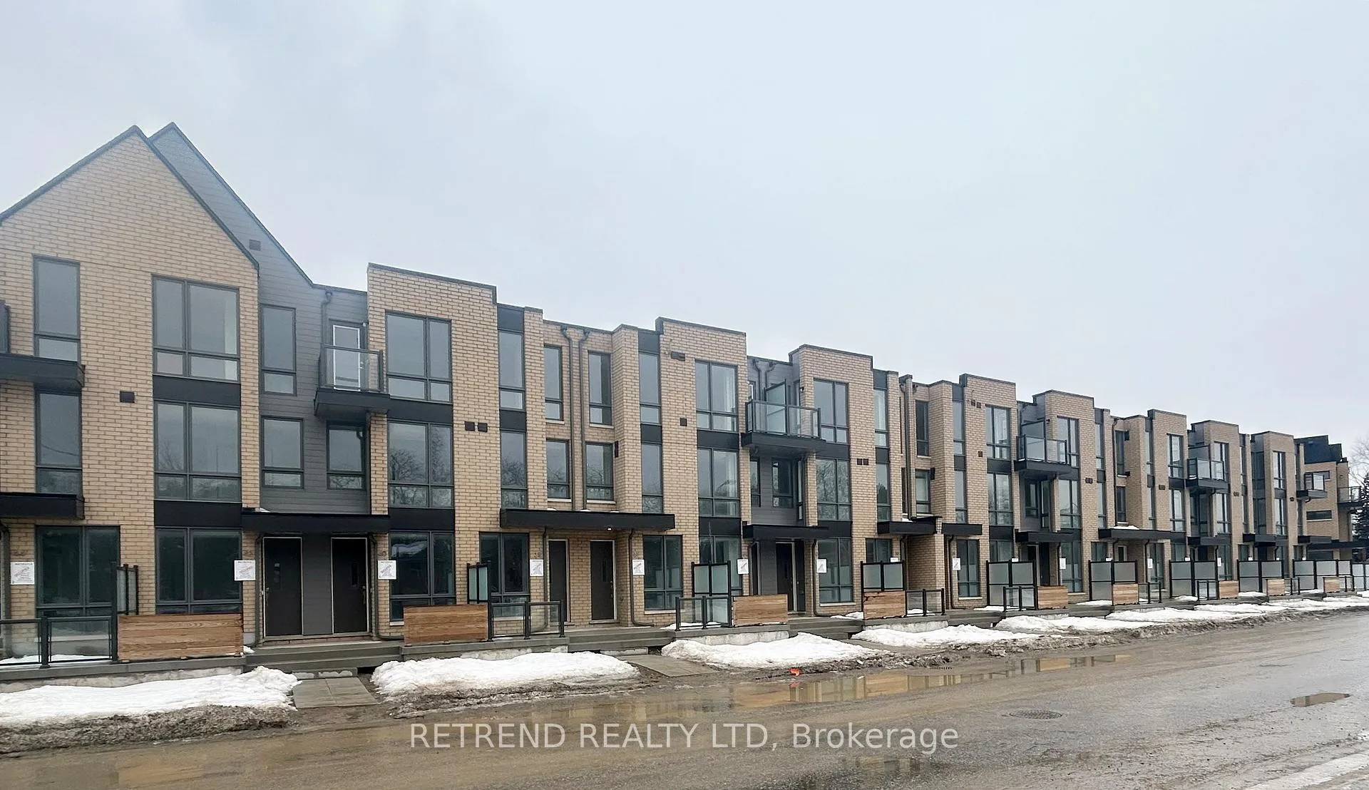 Photo 28 of 36 Turtle Island Road, Toronto, Englemount-Lawrence — HOMEH