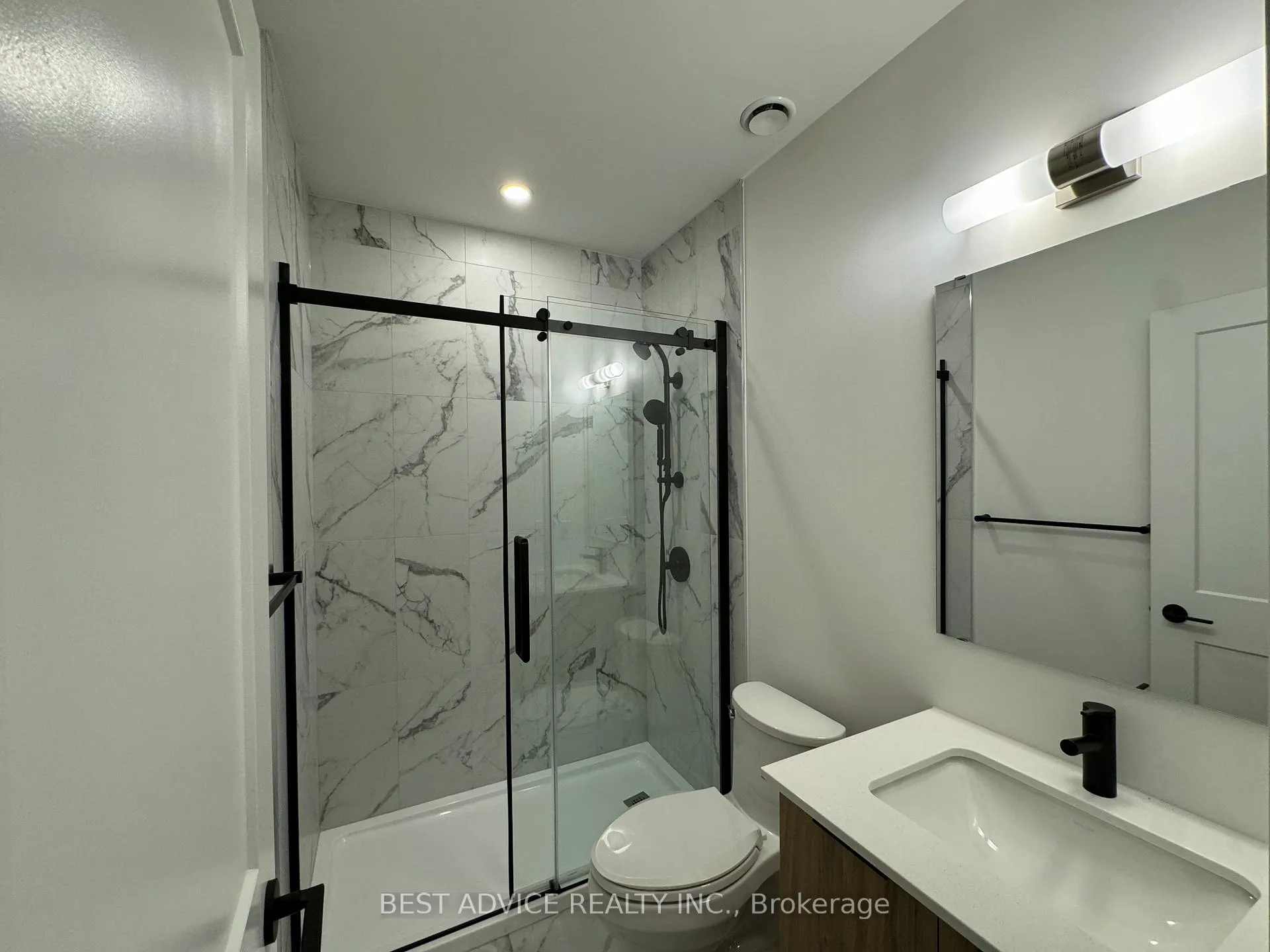 Photo 9 of Unit 1207, 56 Lakeside Terrace, Barrie, Little Lake — HOMEH