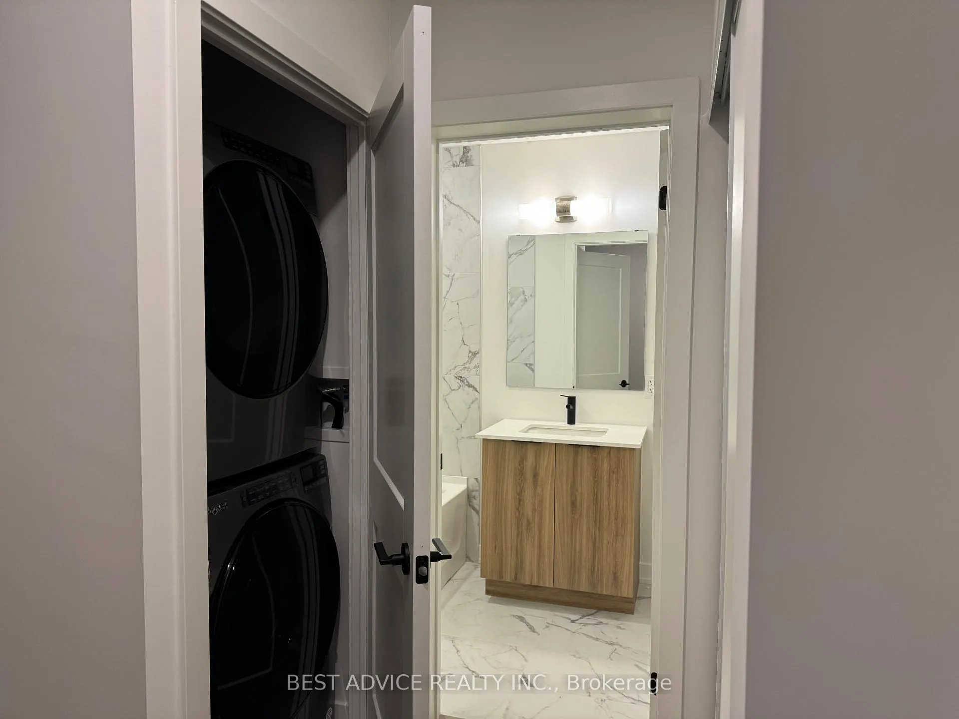 Photo 12 of Unit 1207, 56 Lakeside Terrace, Barrie, Little Lake — HOMEH