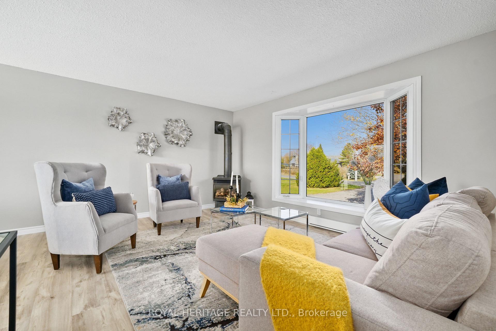 Photo 16 of 223 Lakeshore Road, Brighton, Rural Brighton — HOMEH