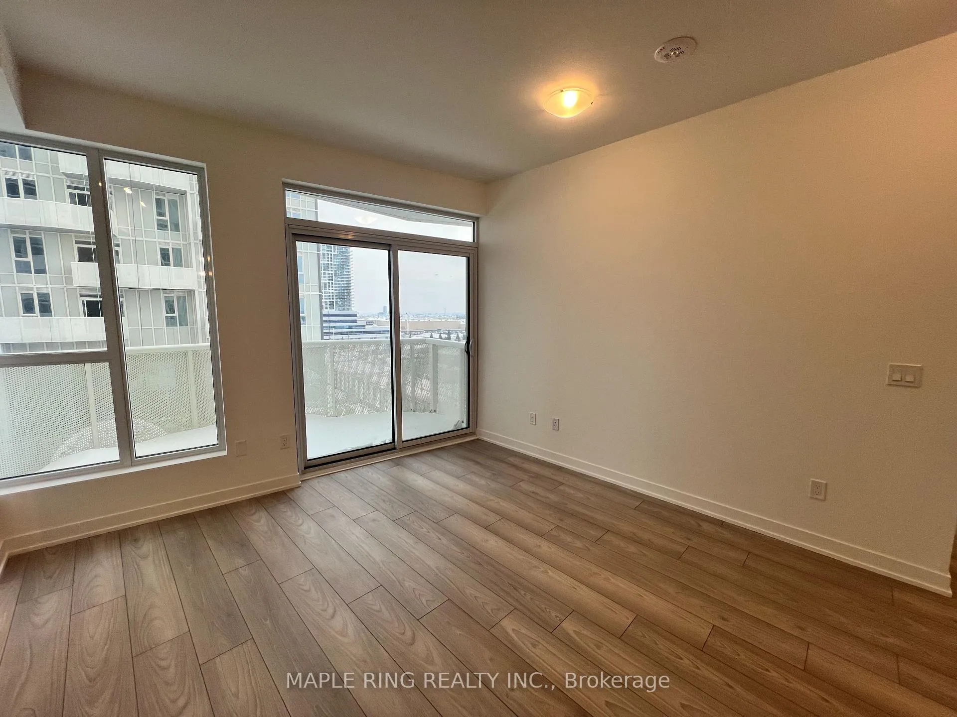 Photo 11 of Unit 722, 498 Caldari Road, Vaughan, Concord — HOMEH